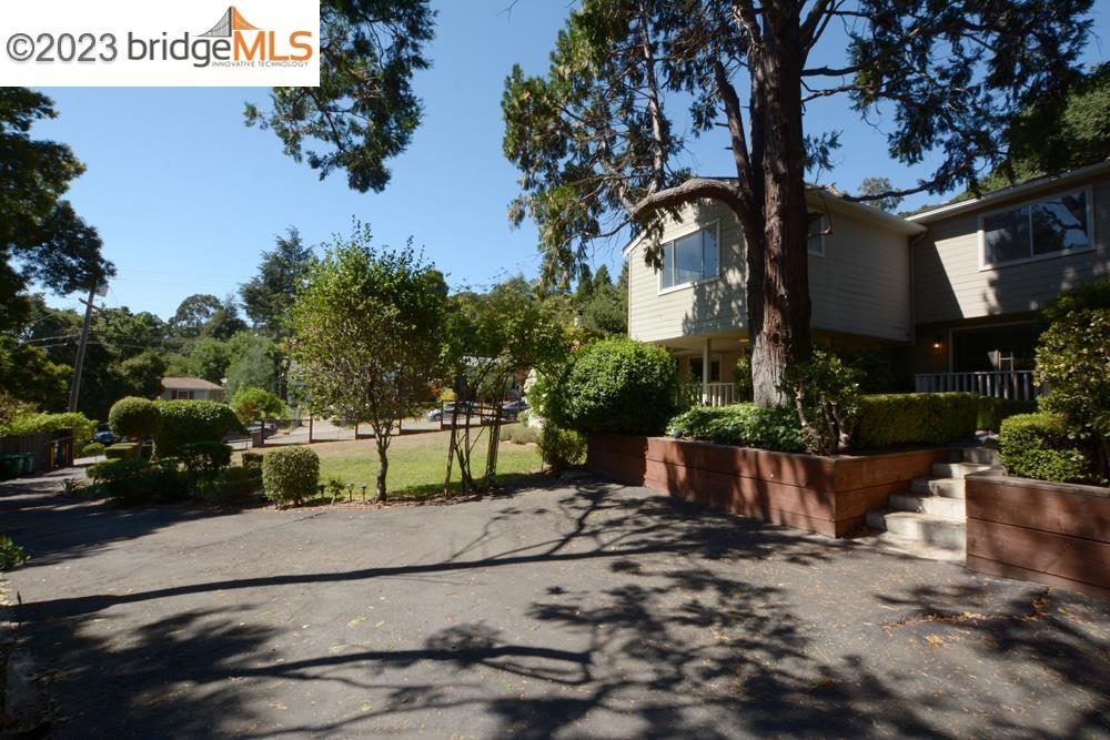 4162 Rifle Ln