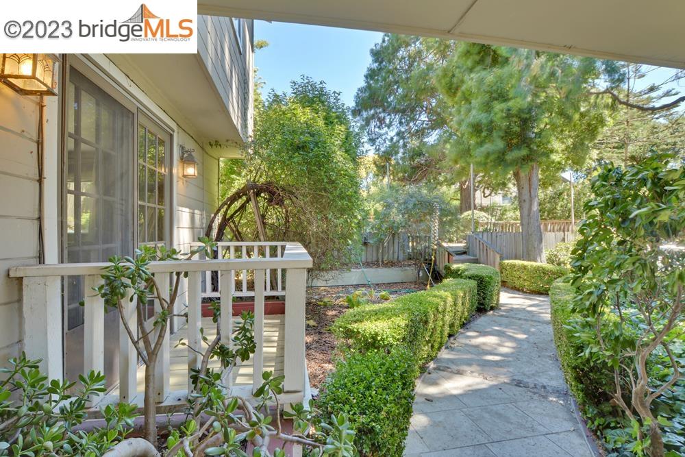 4162 Rifle Ln