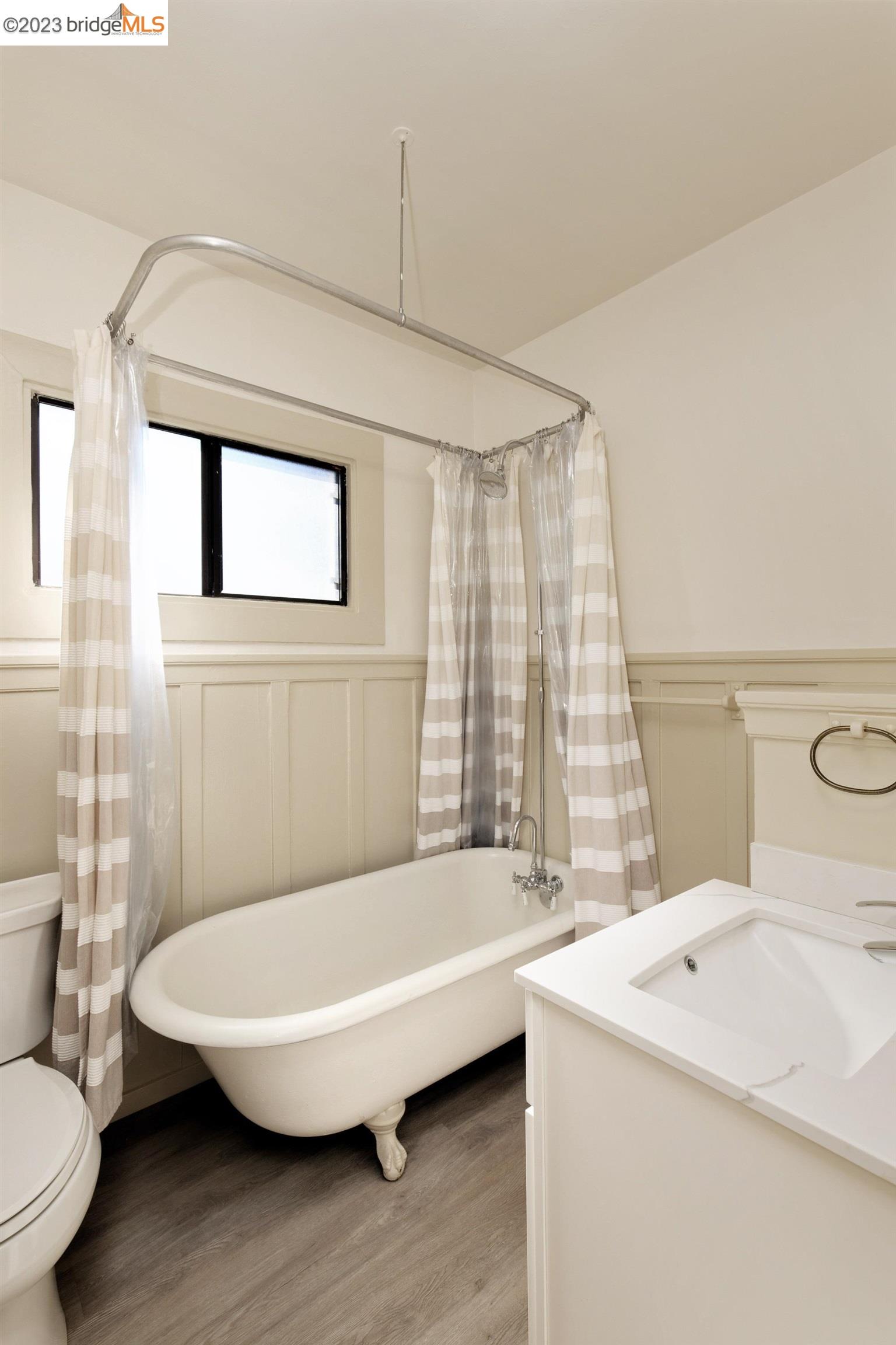 4100 Terrace St Unit: Lower