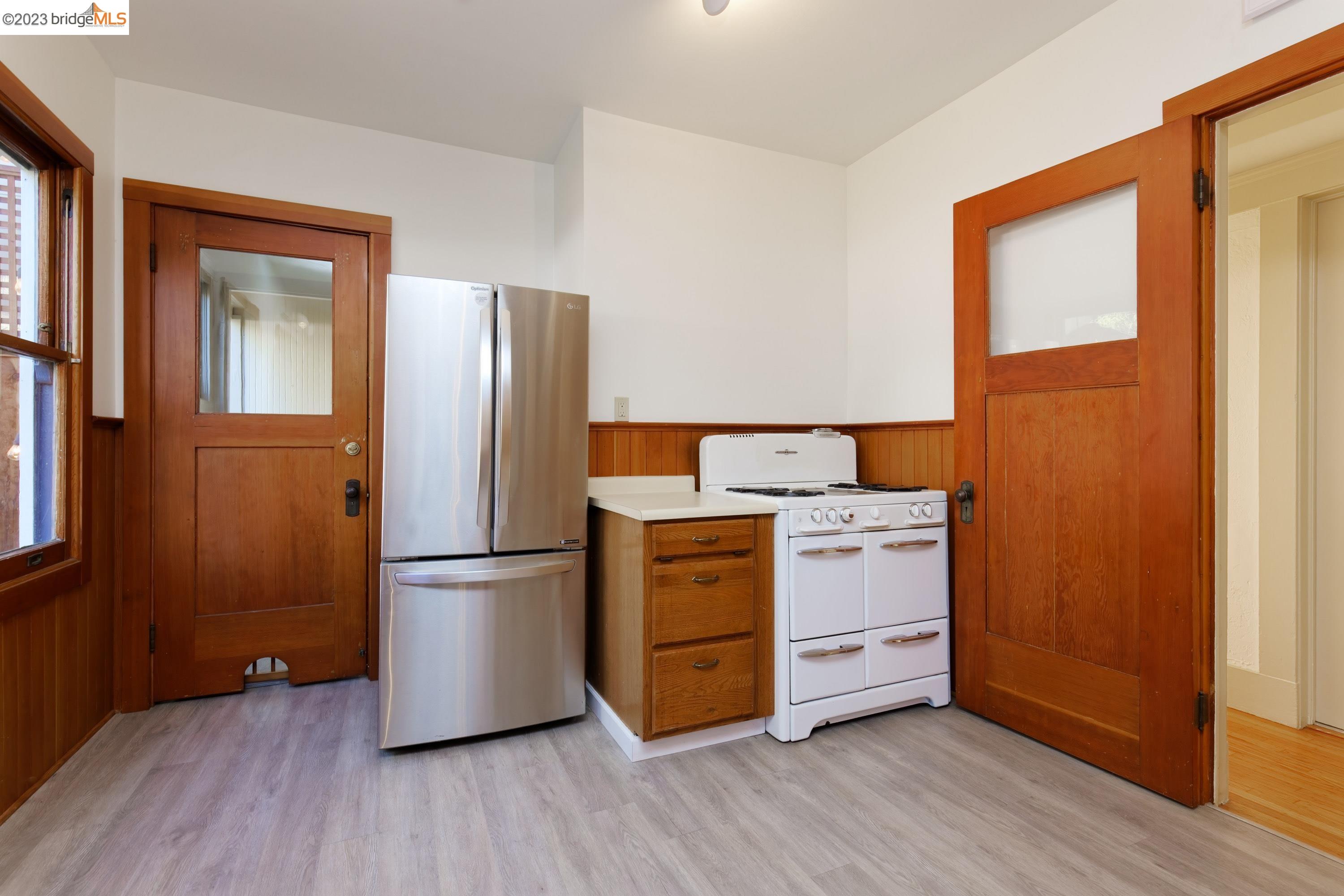 4100 Terrace St Unit: Lower