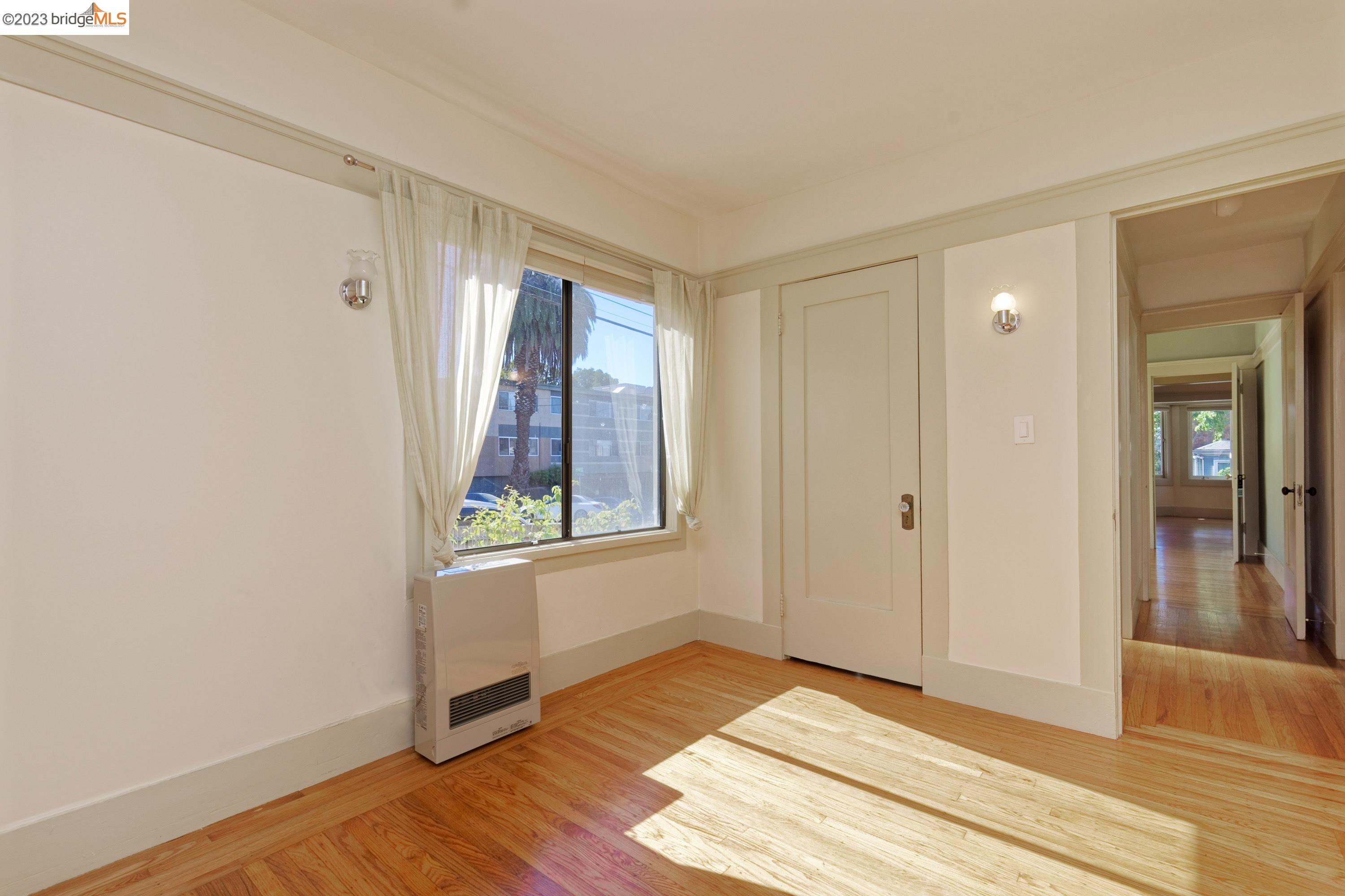 4100 Terrace St Unit: Lower