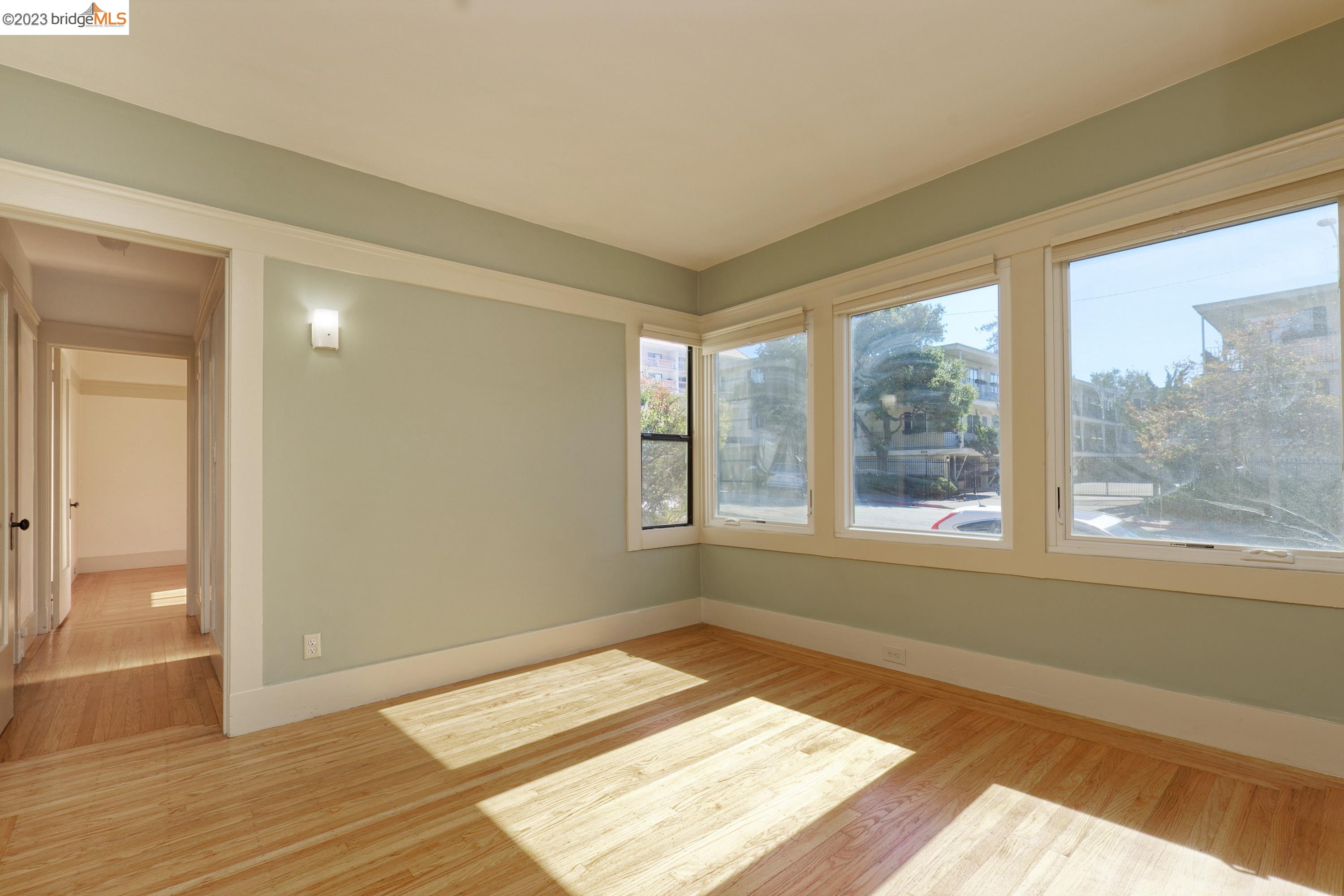 4100 Terrace St Unit: Lower