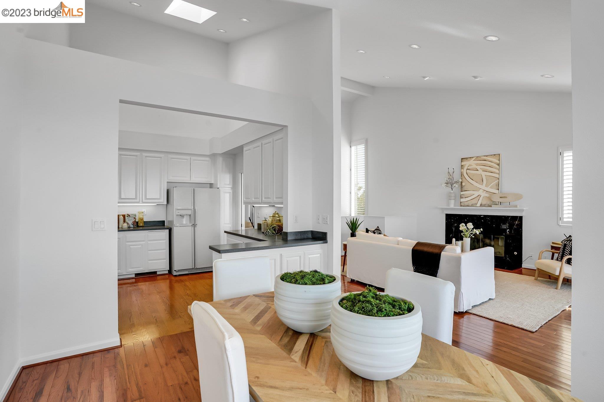 31 Windward Hl