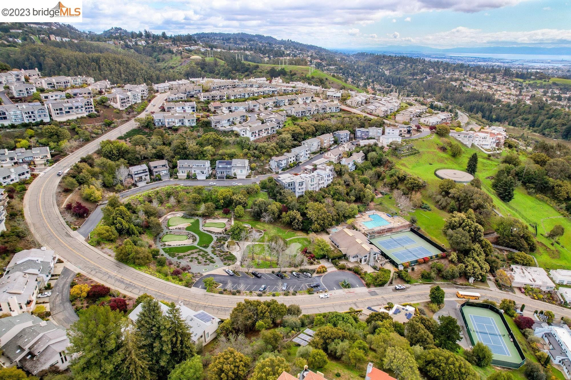 31 Windward Hl