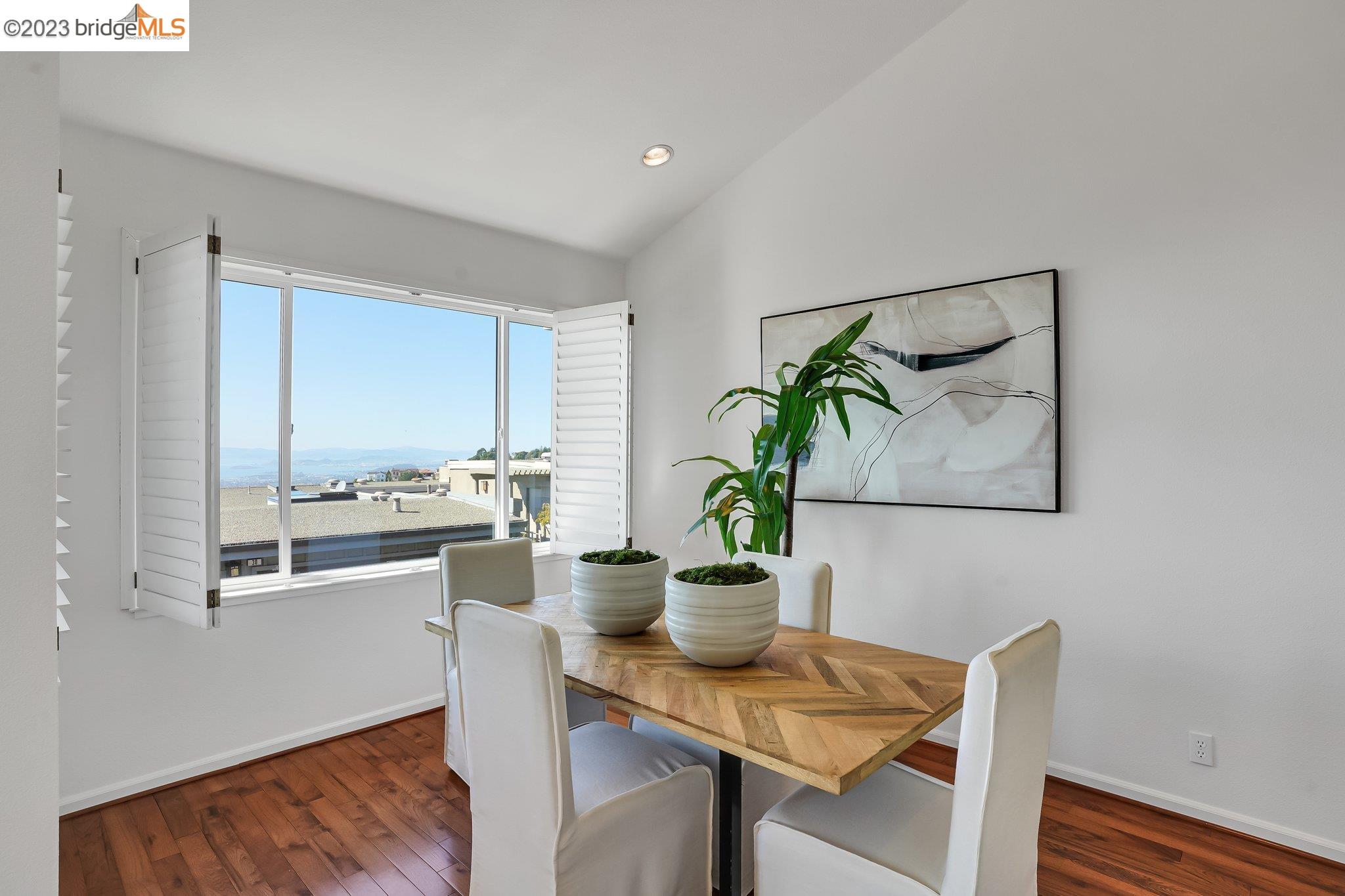 31 Windward Hl