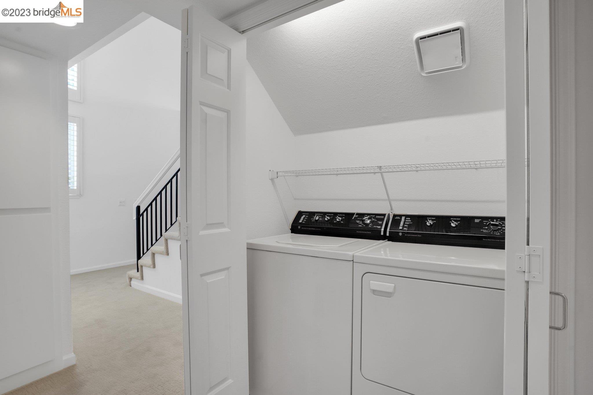 31 Windward Hl