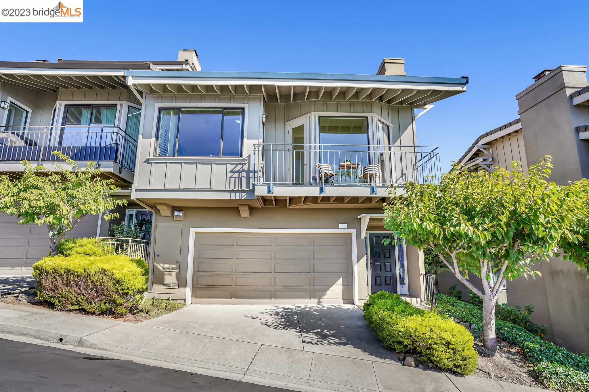 31 Windward Hl