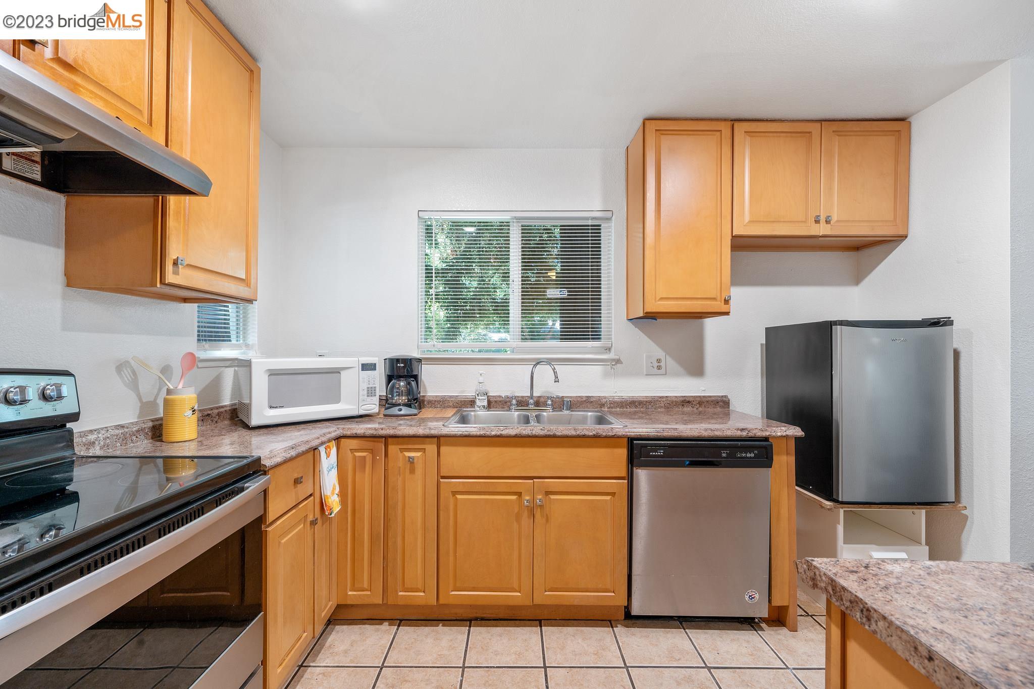 120 Temescal Cir