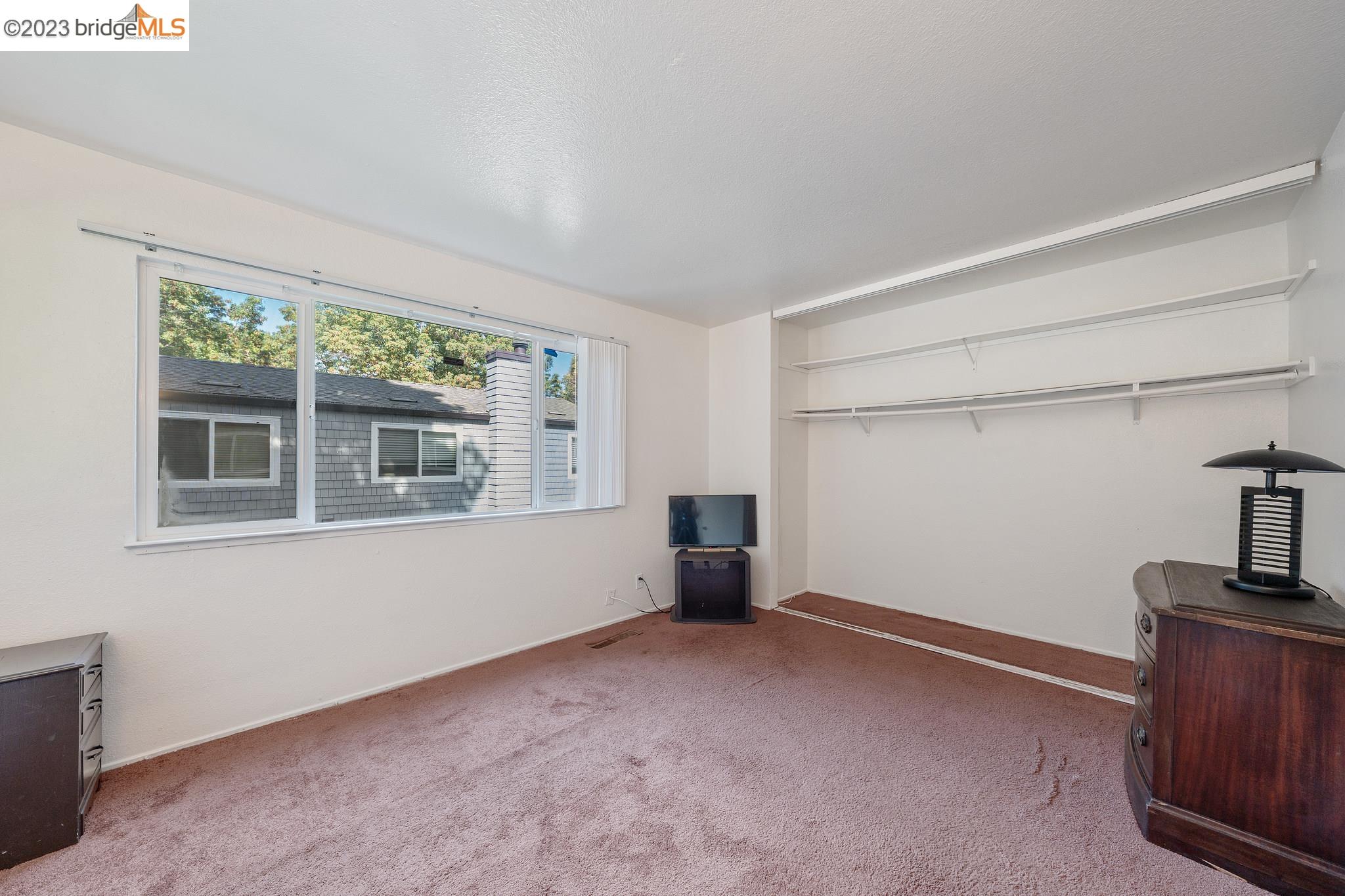 120 Temescal Cir