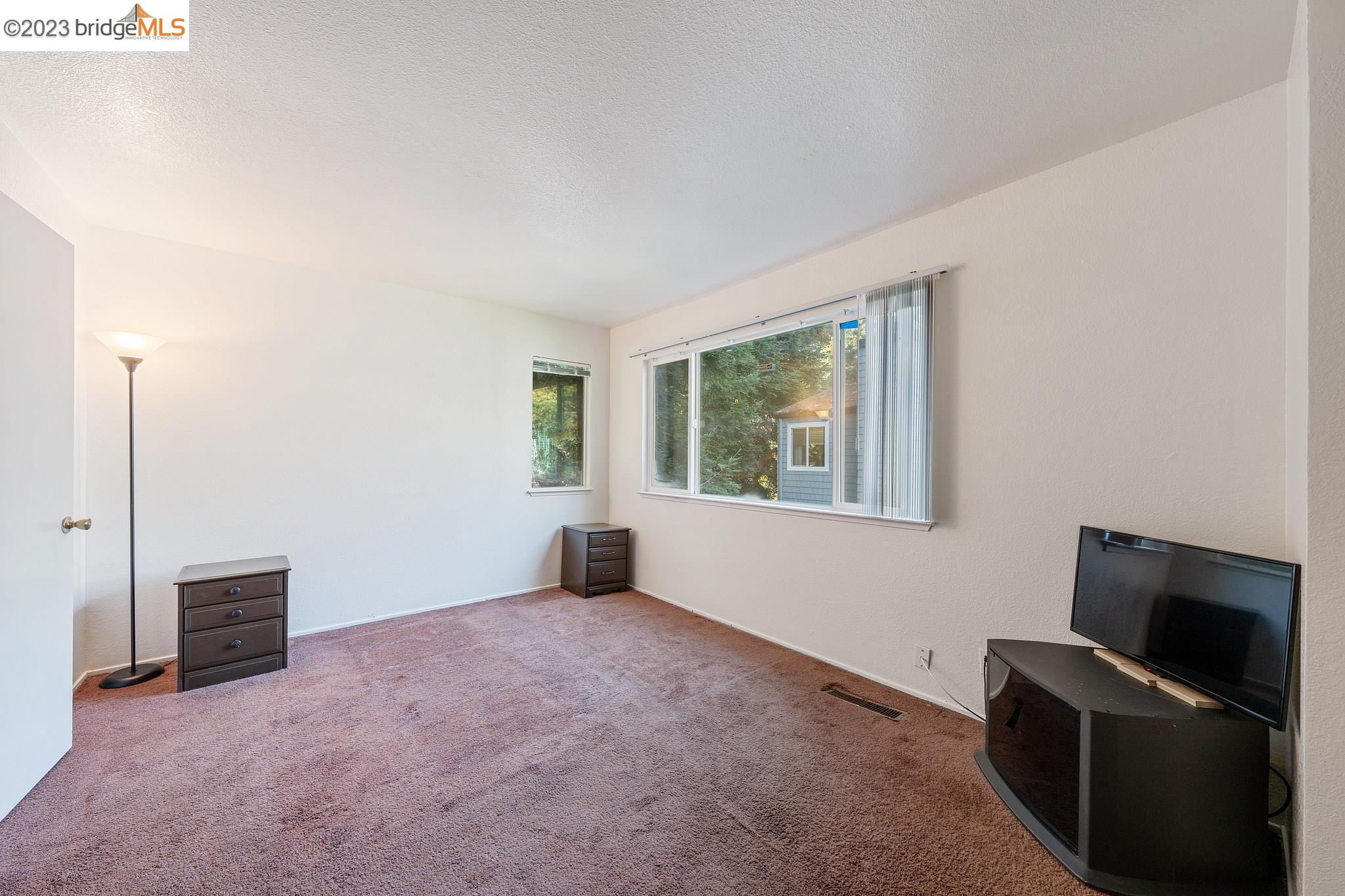 120 Temescal Cir