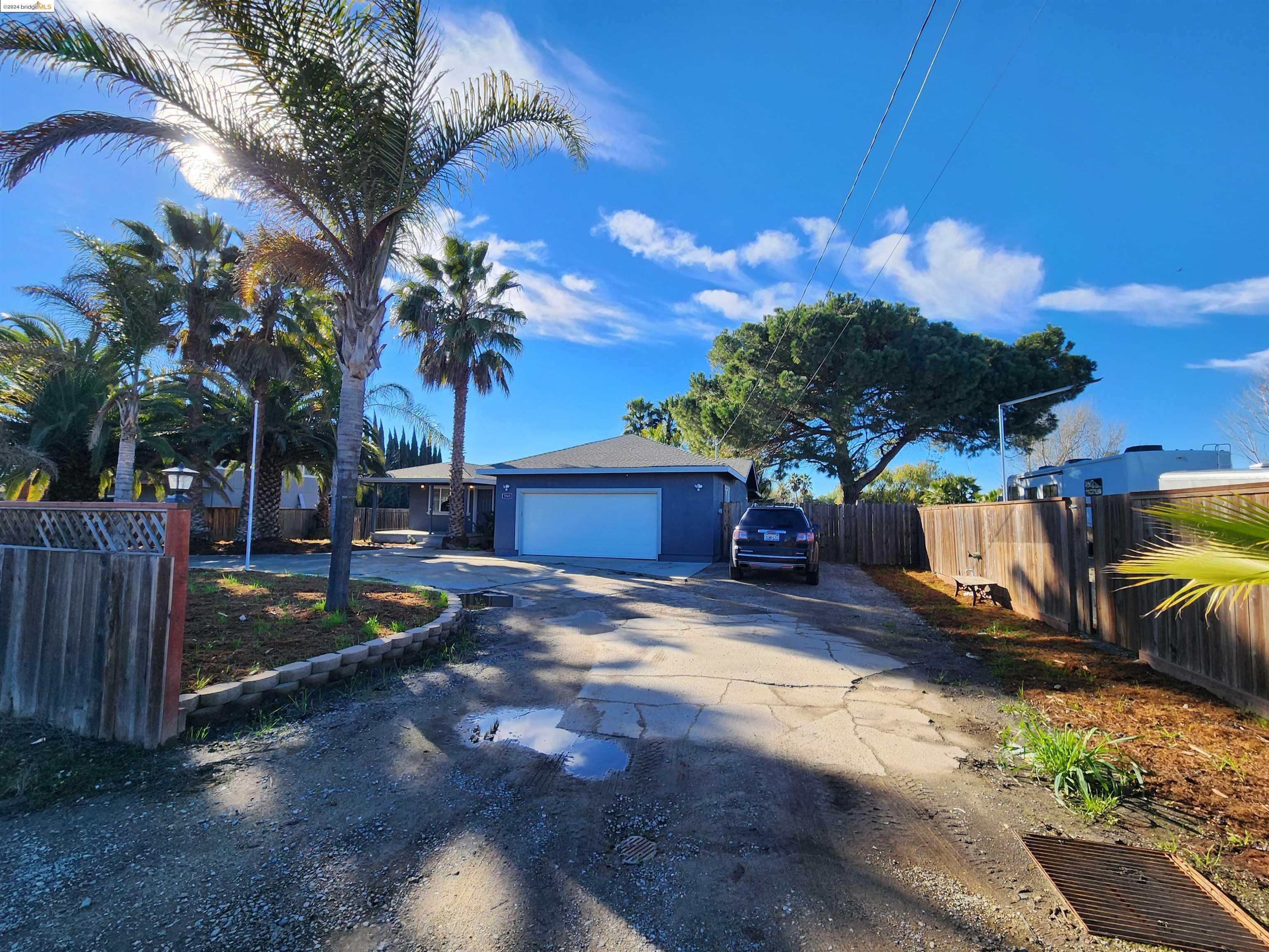 5543 Sandmound Blvd