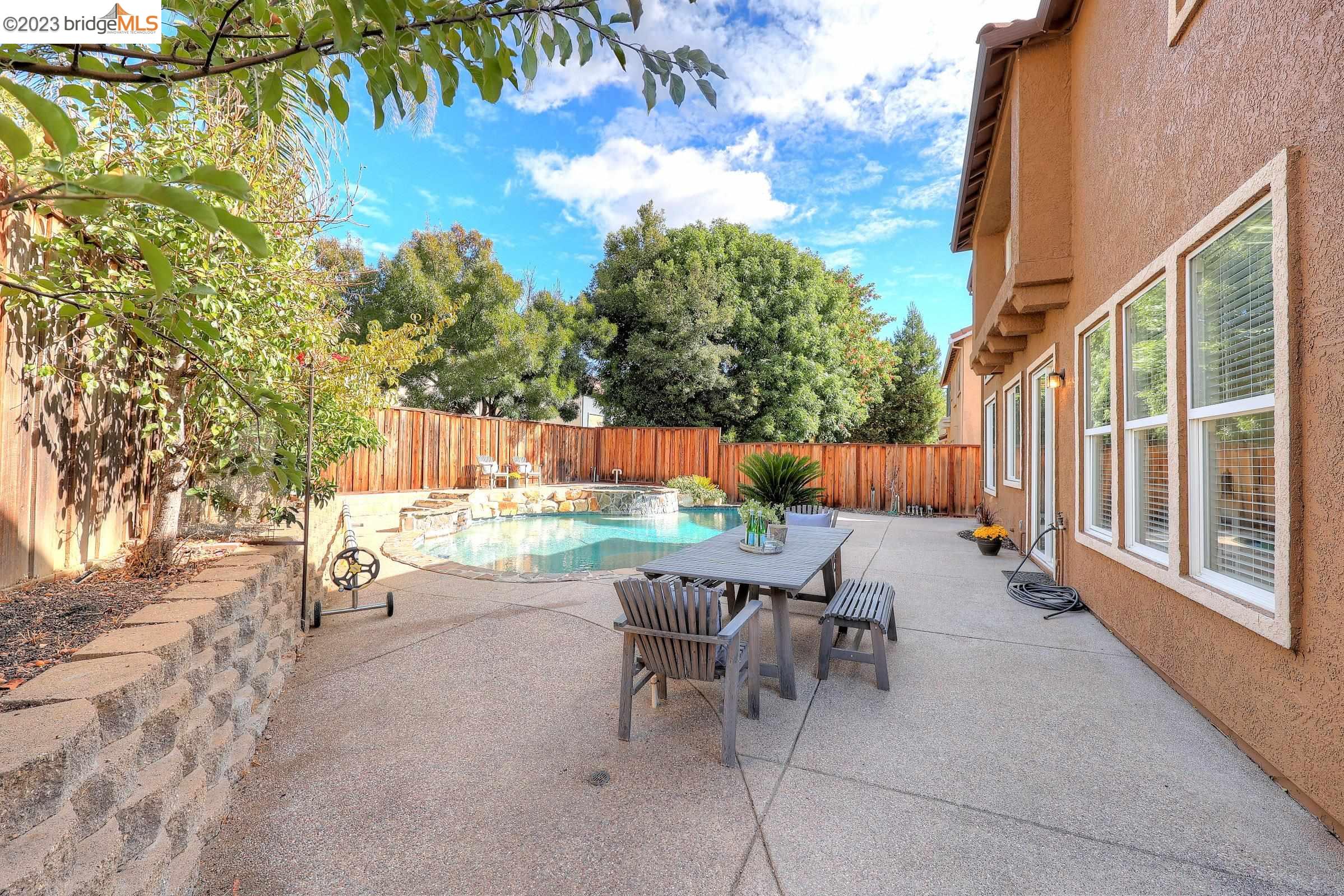 1417 Solana Dr