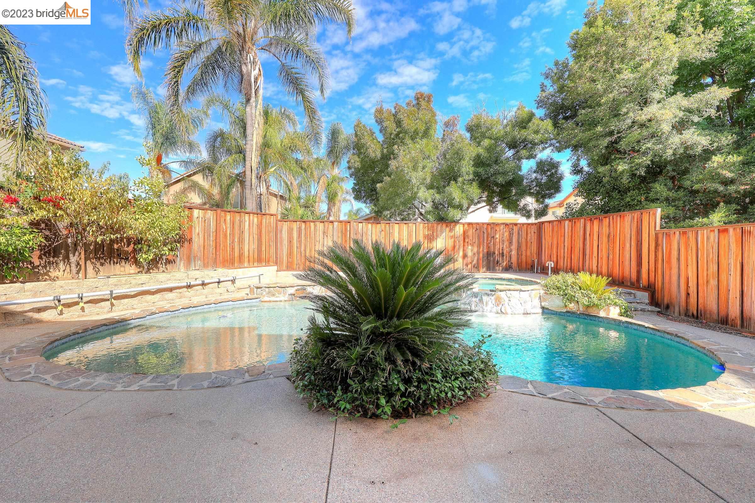 1417 Solana Dr