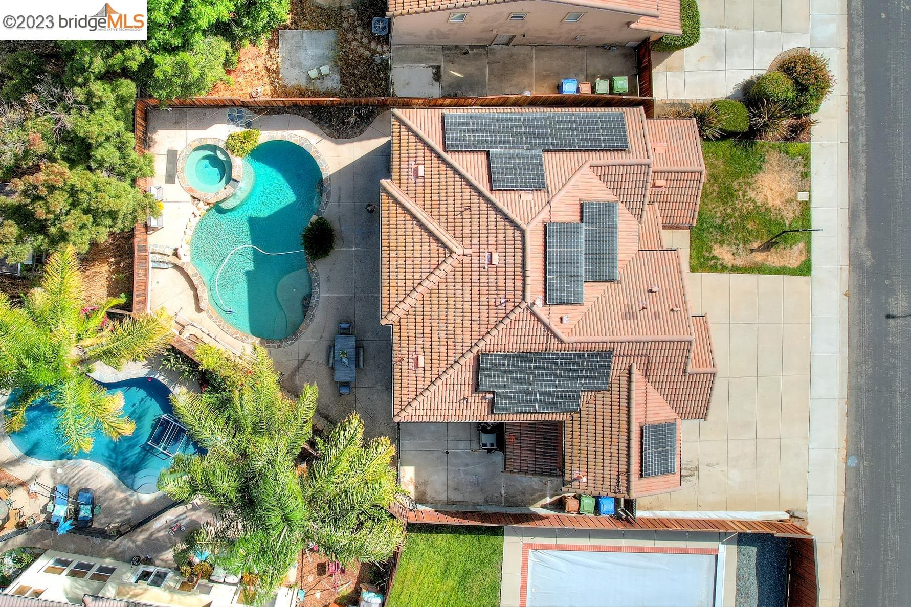 1417 Solana Dr