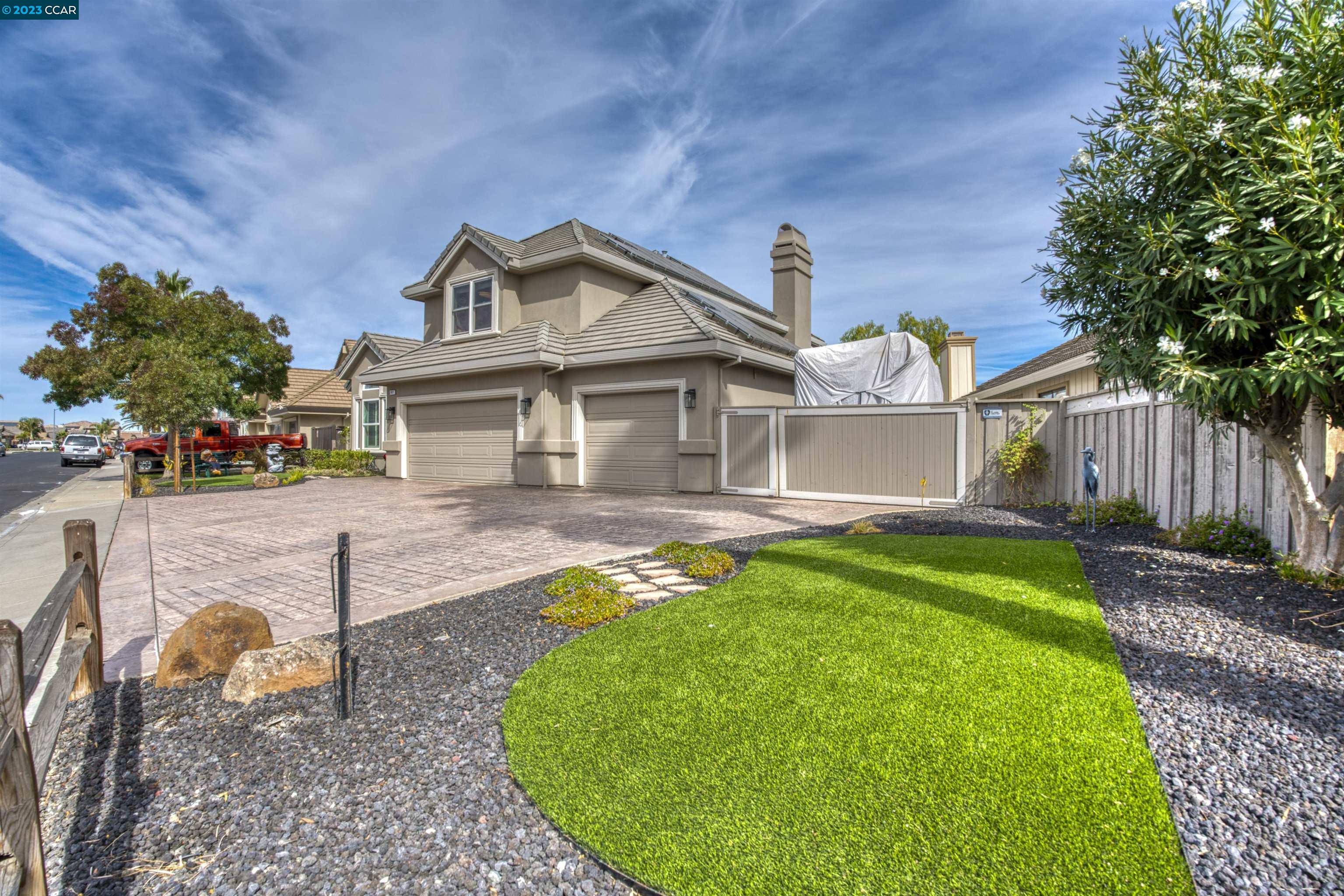 2071 Windward Pt