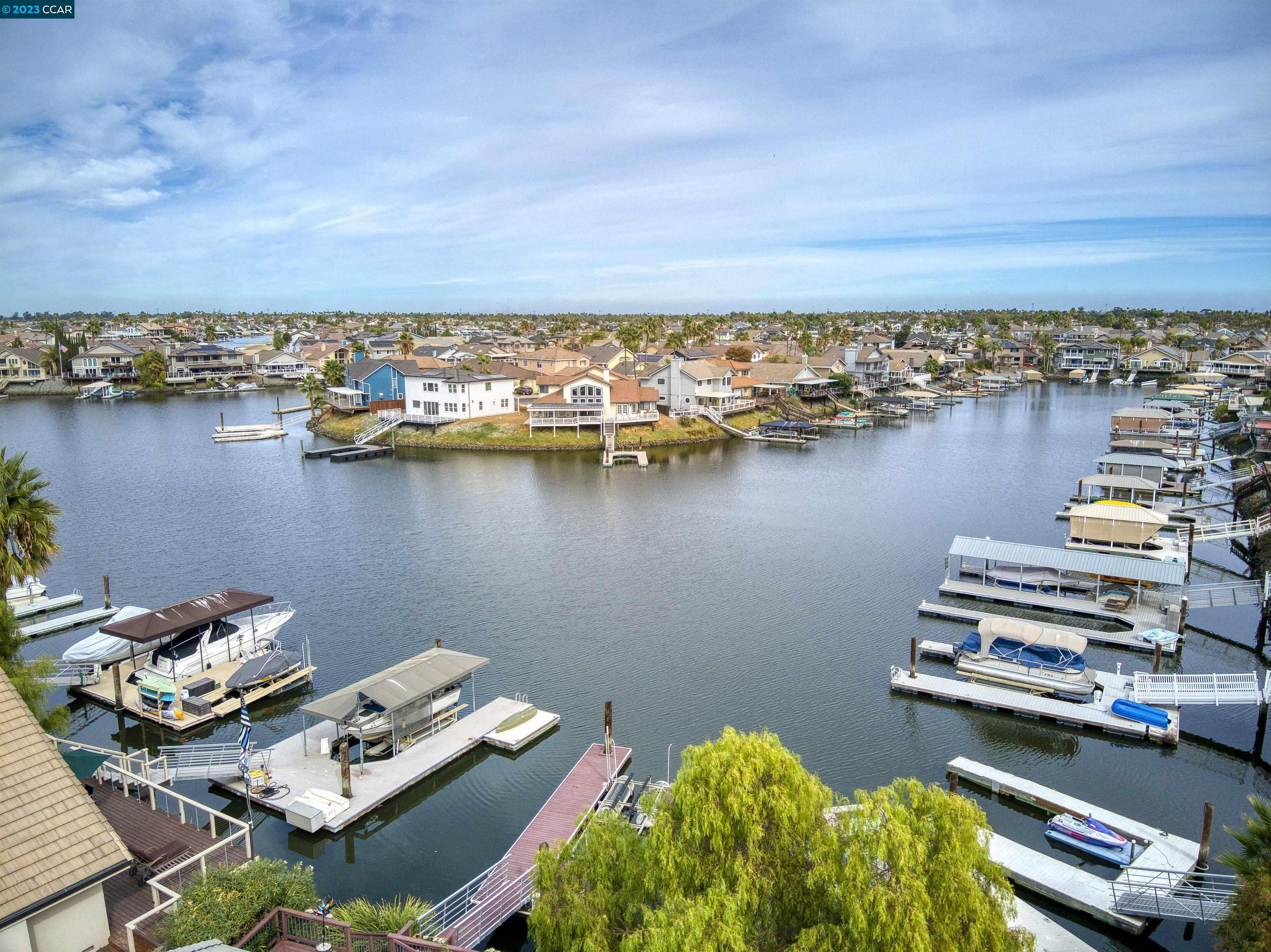 2071 Windward Pt