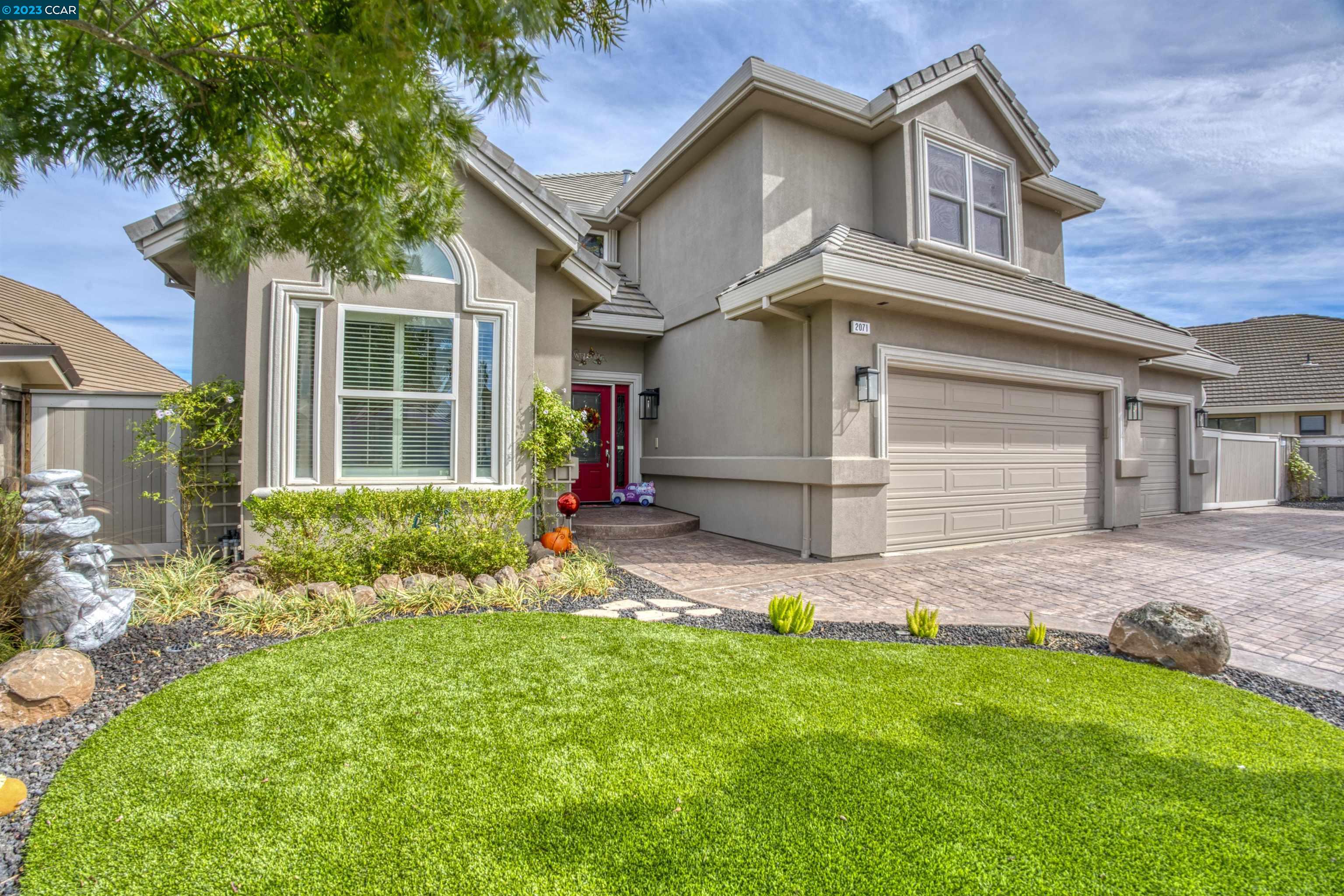 2071 Windward Pt