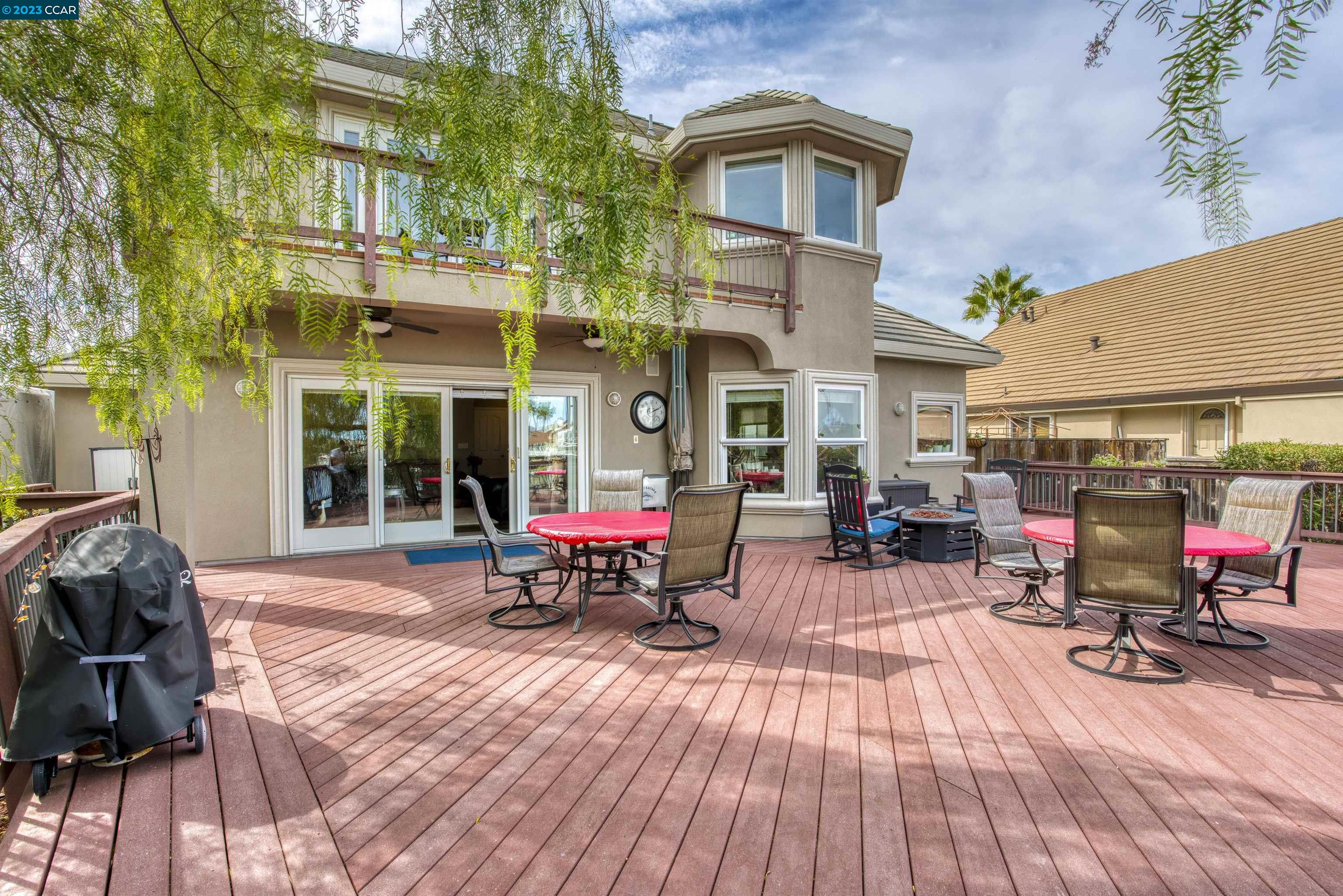 2071 Windward Pt