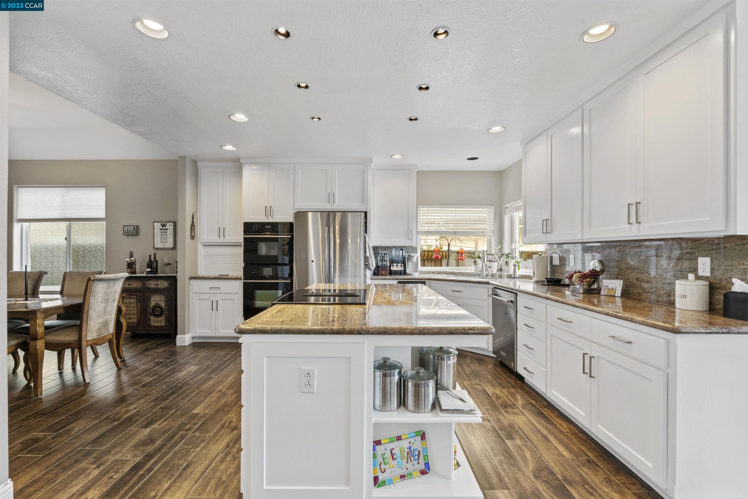 2071 Windward Pt