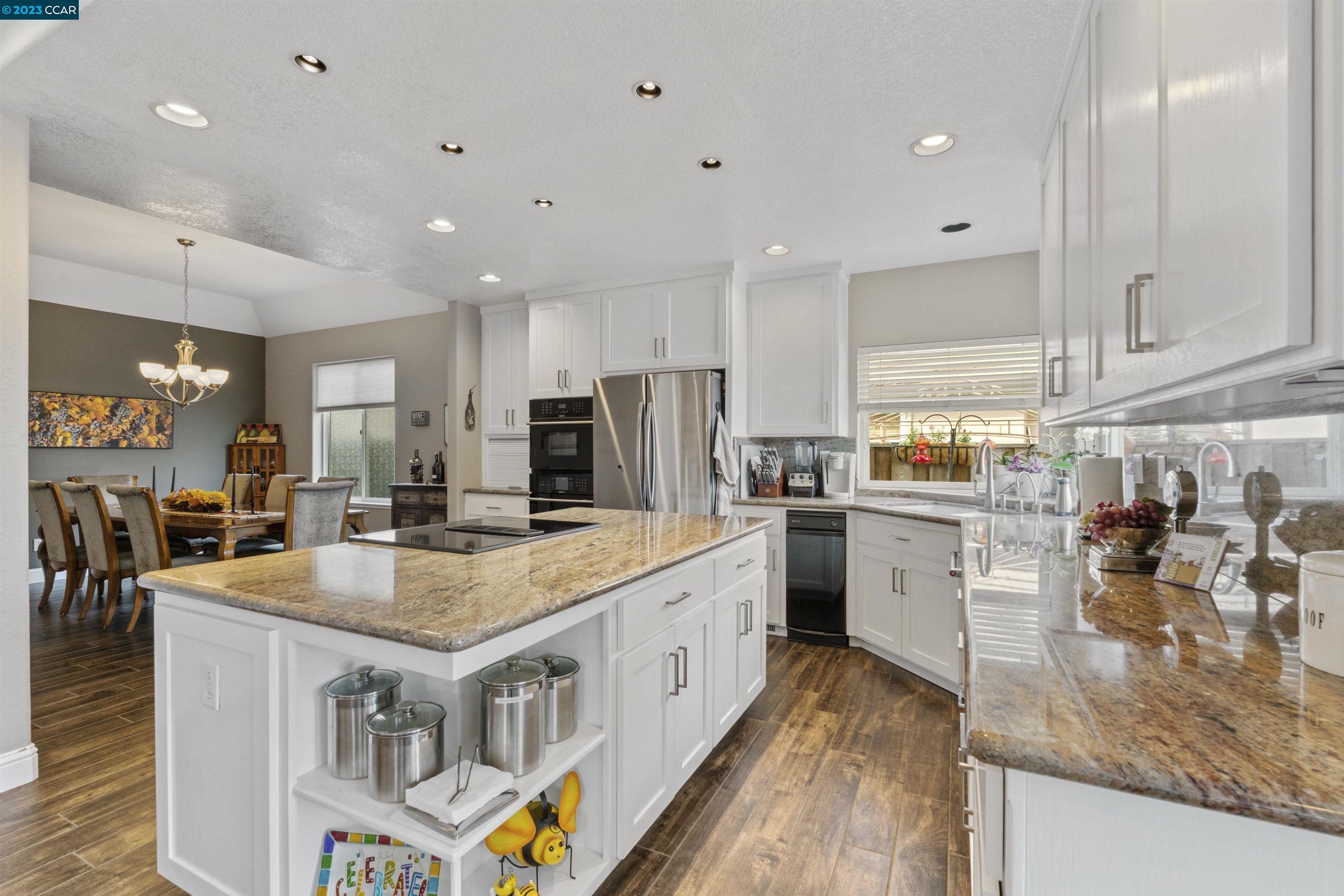 2071 Windward Pt