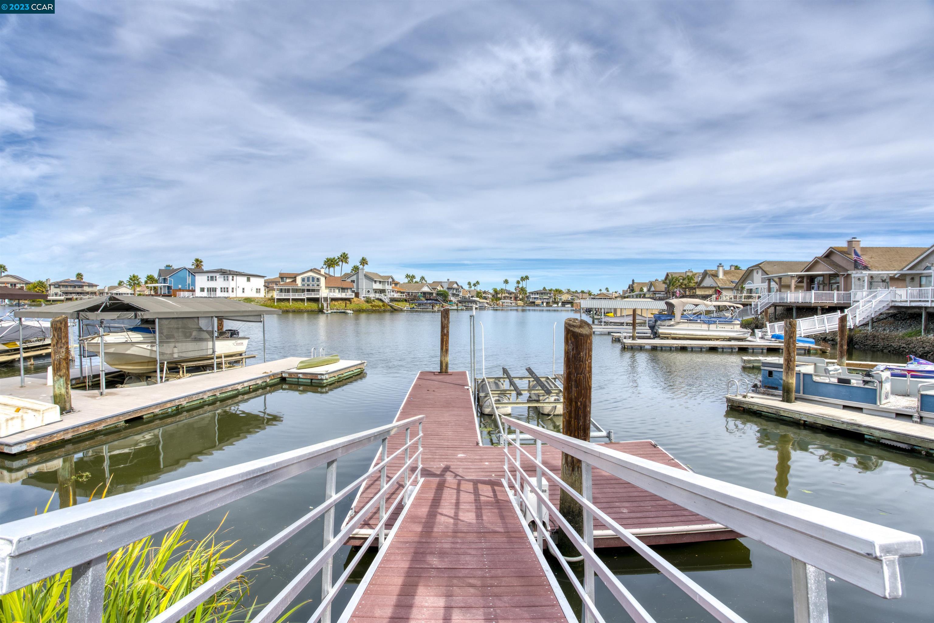 2071 Windward Pt