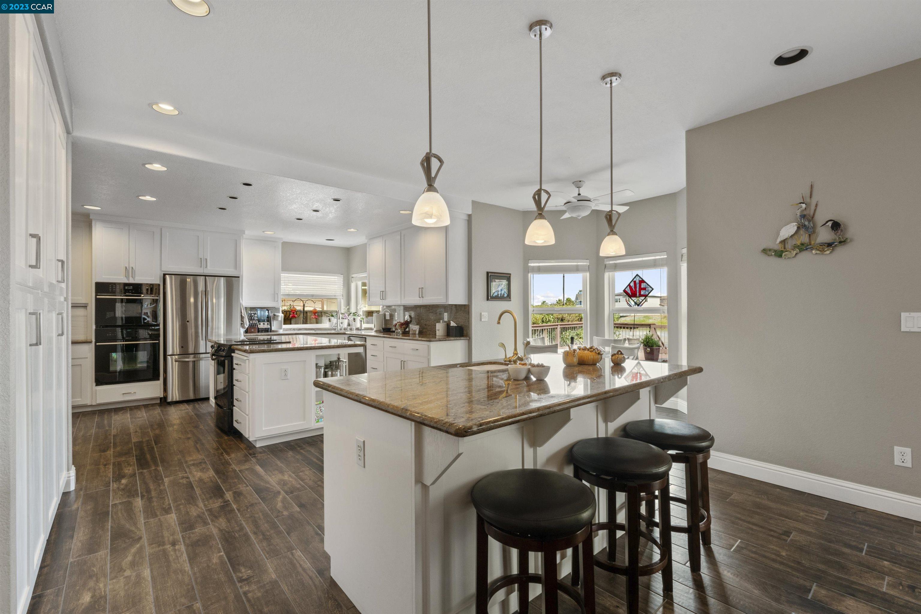 2071 Windward Pt