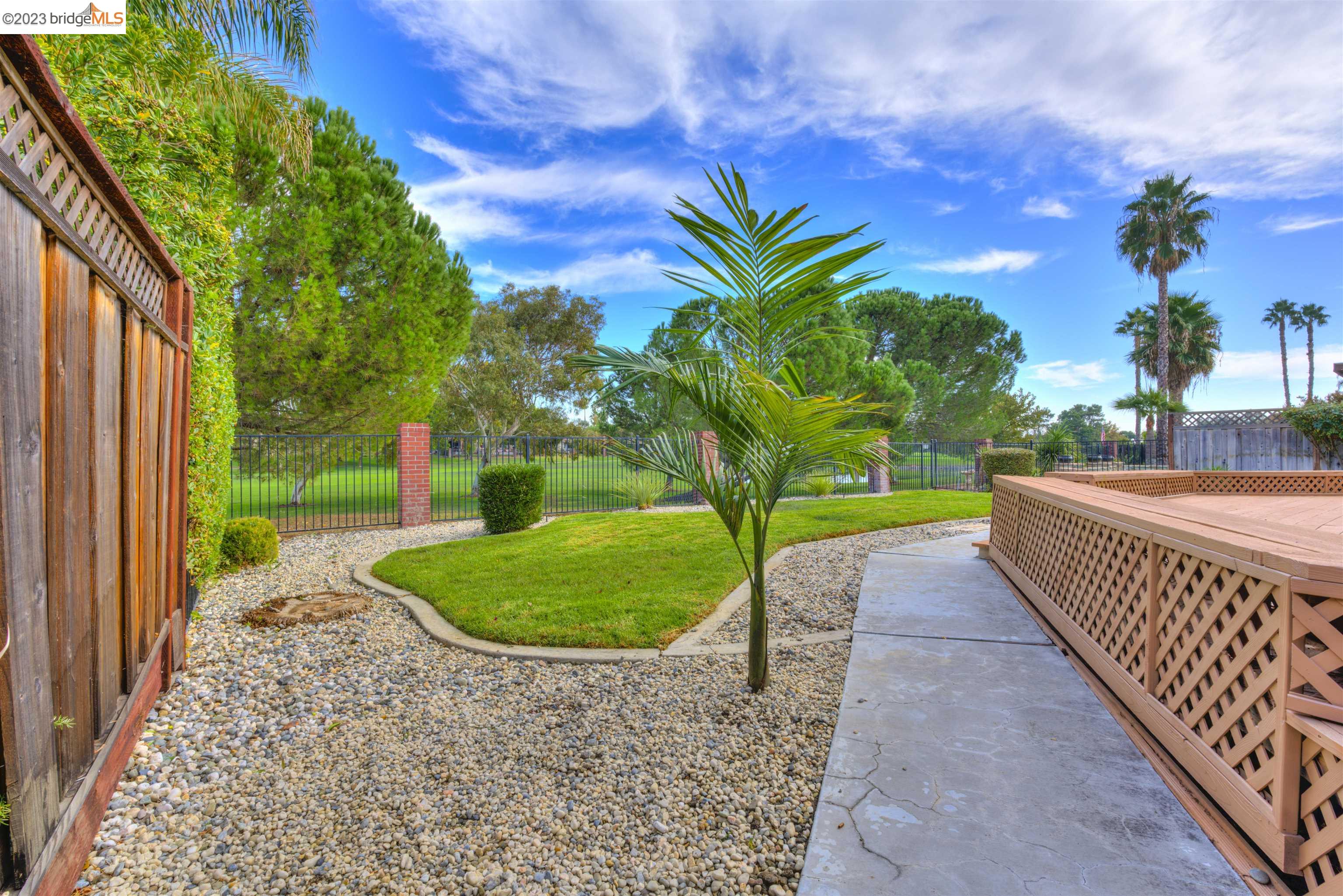 2155 Saint Andrews Ct