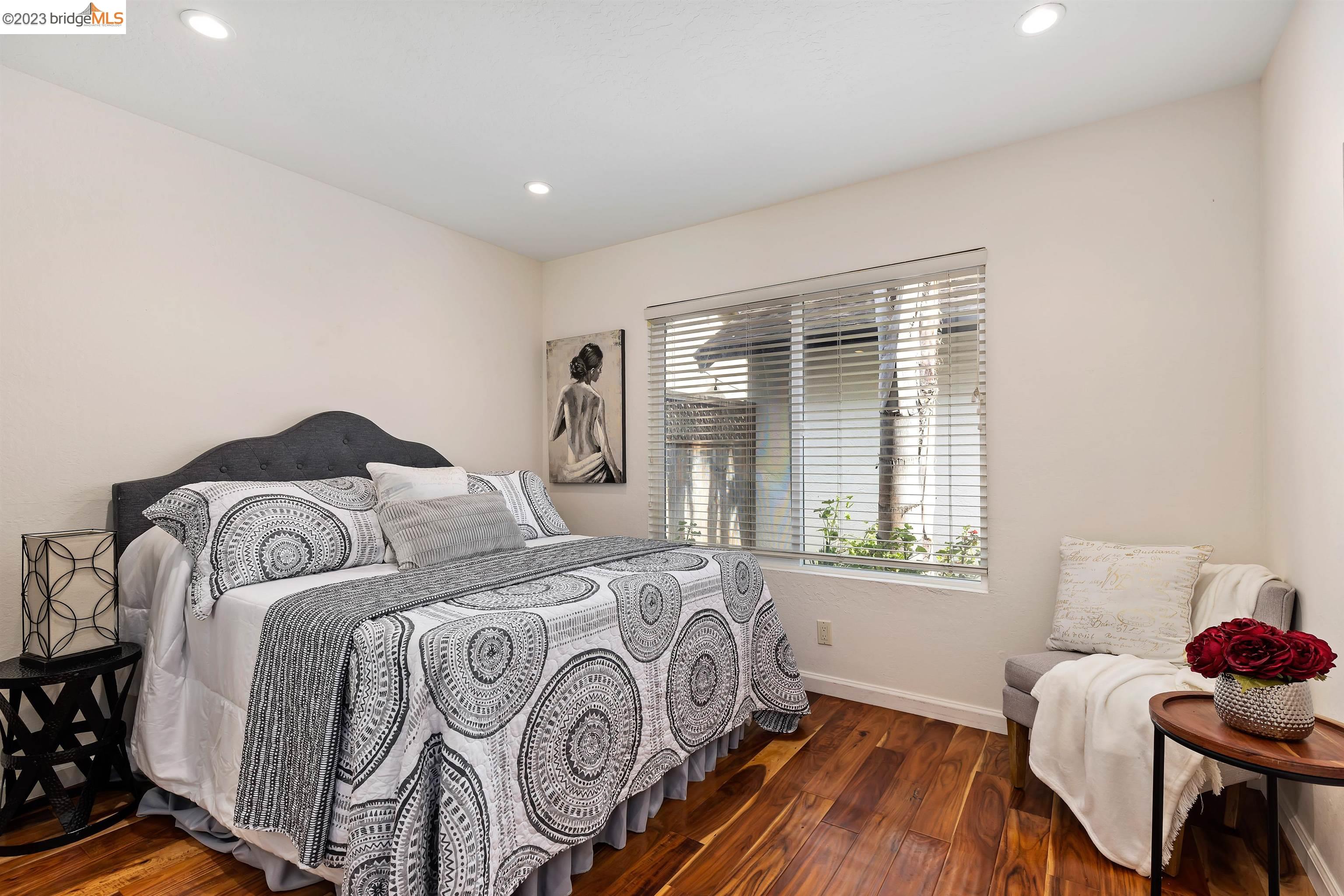 2463 Bay Meadows Cir
