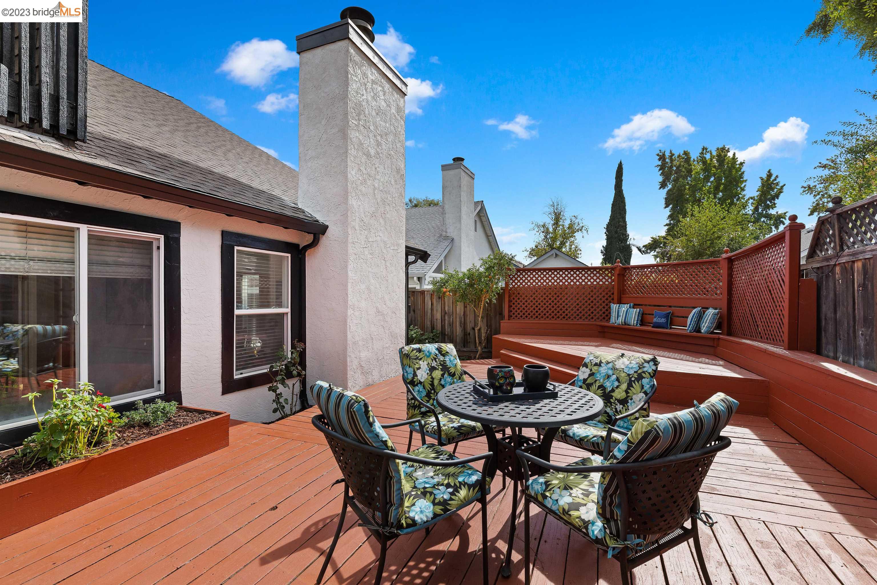 2463 Bay Meadows Cir