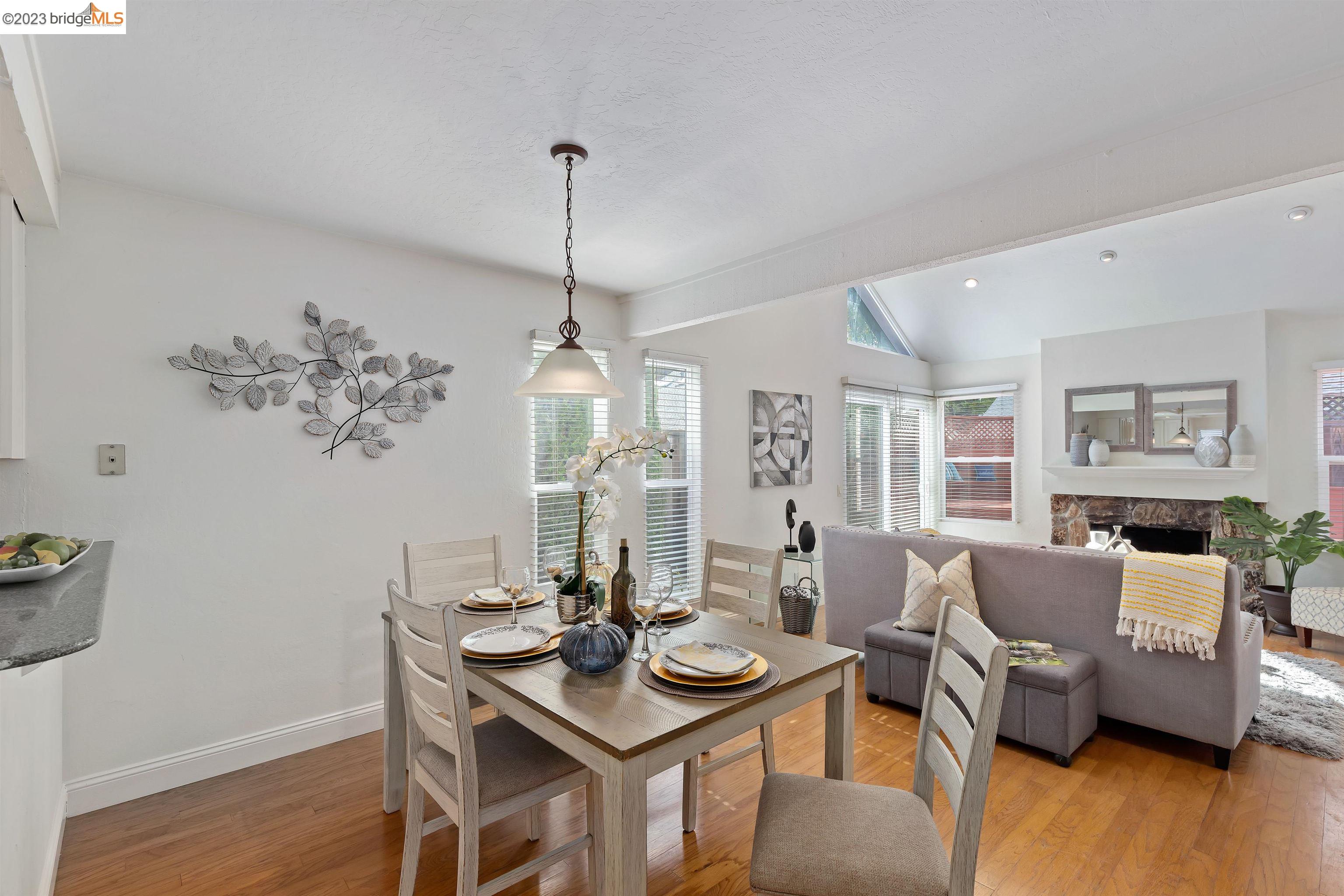 2463 Bay Meadows Cir
