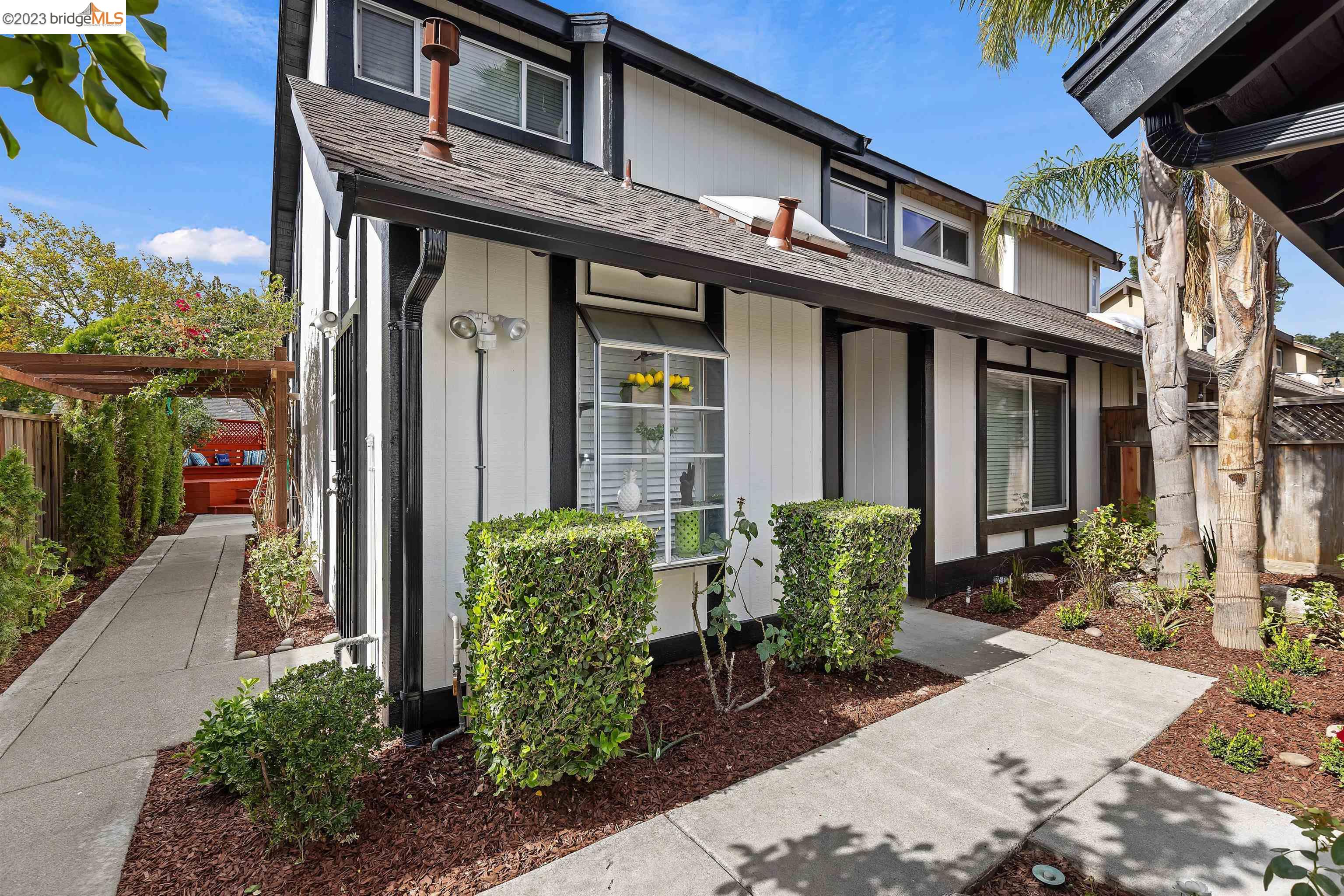 2463 Bay Meadows Cir