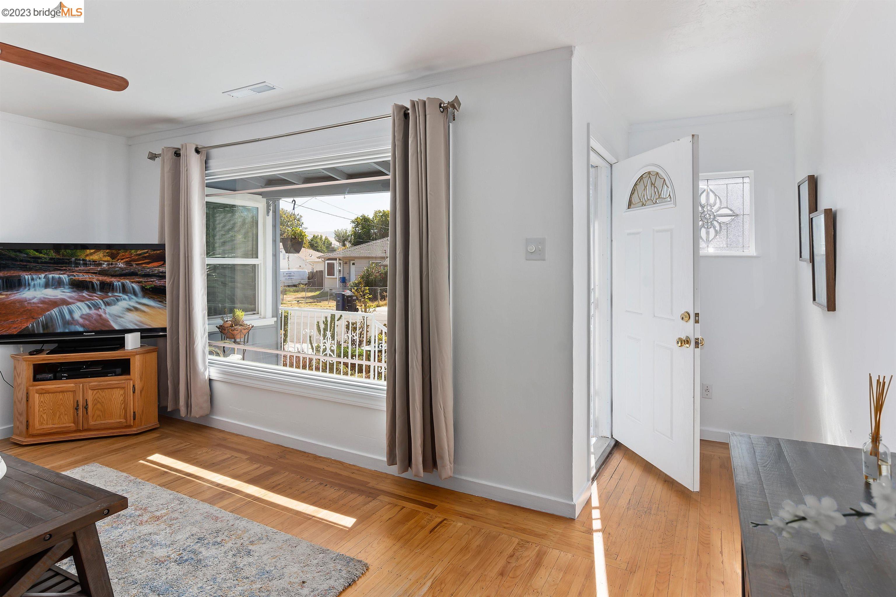26 Lorraine Ave
