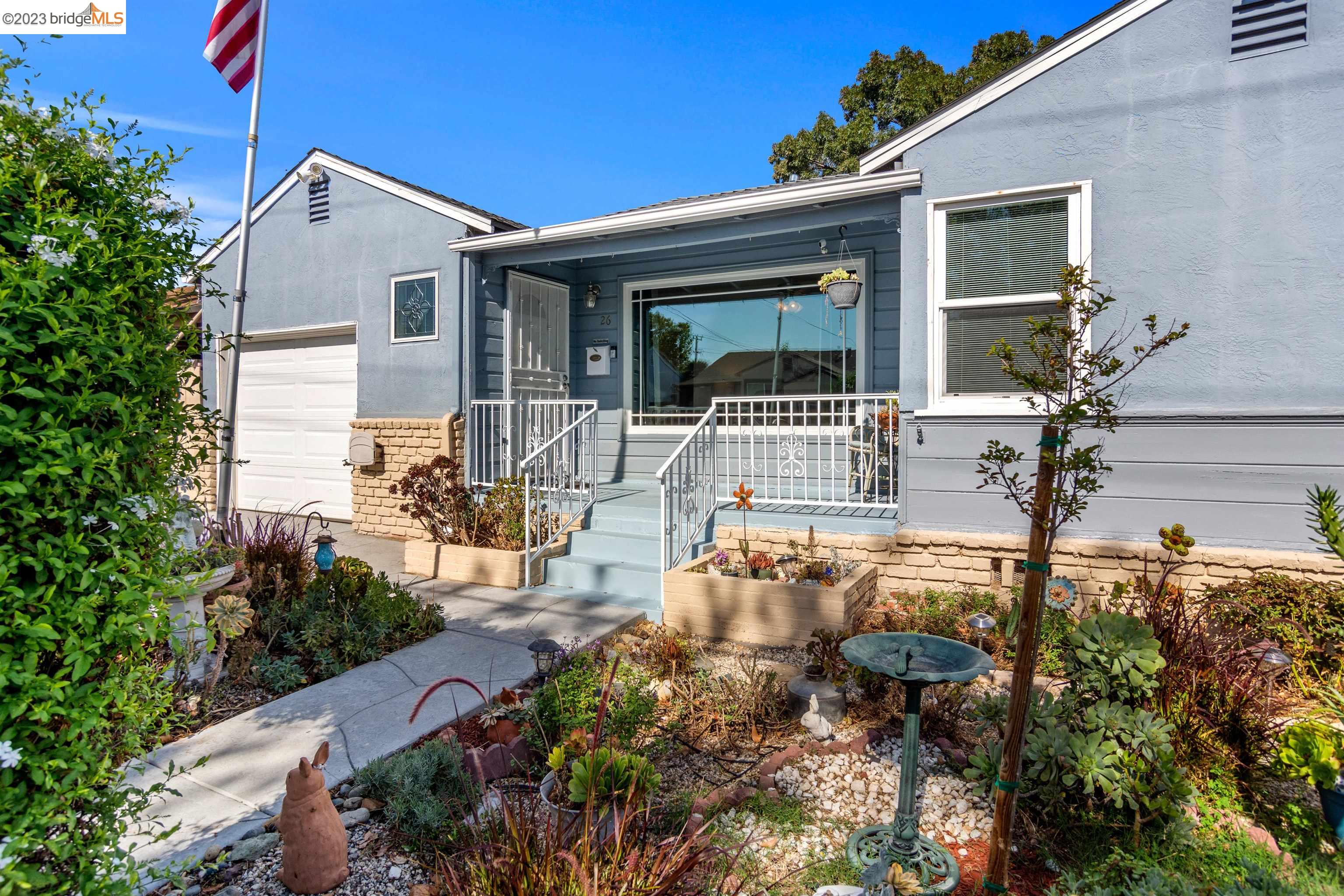 26 Lorraine Ave