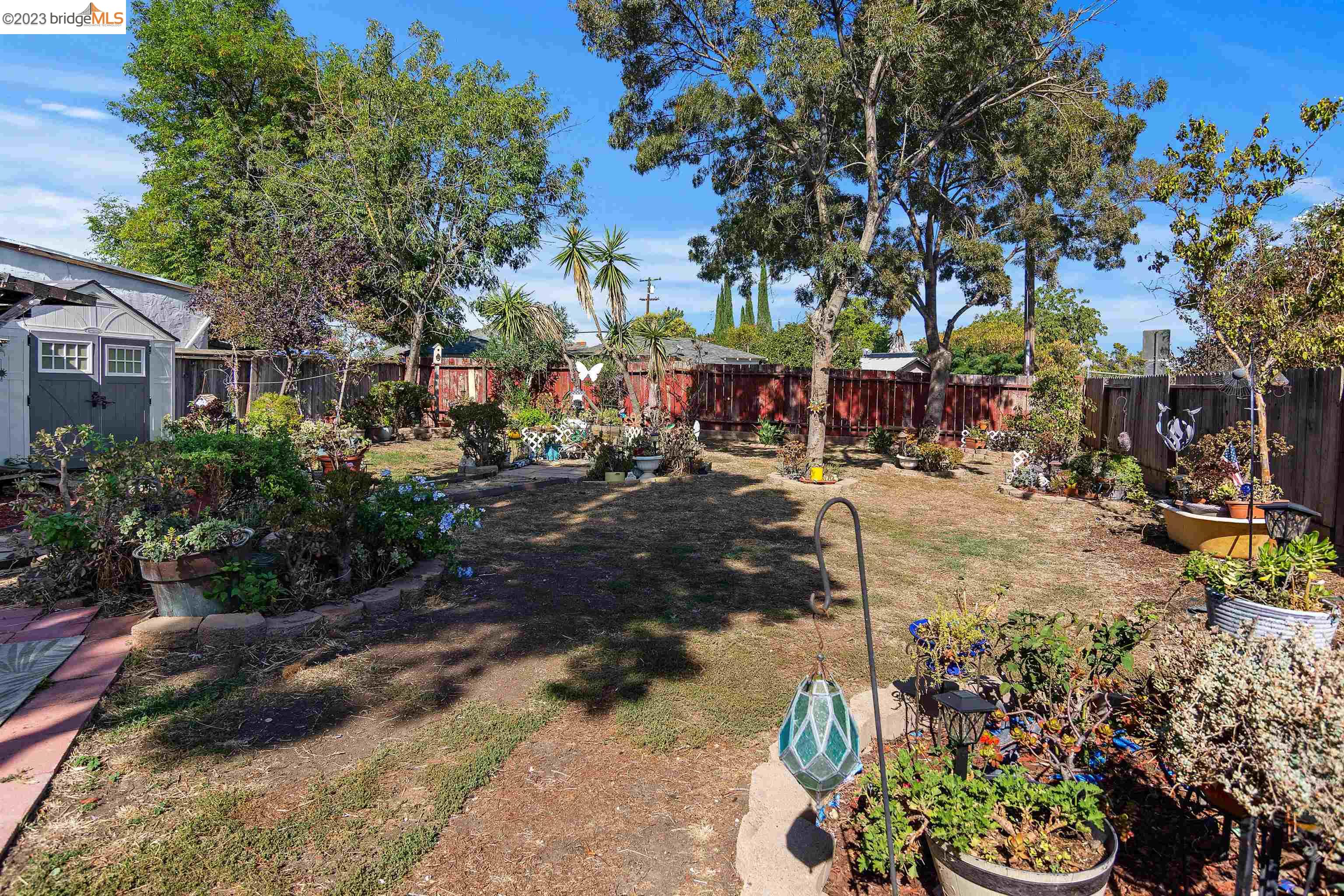 26 Lorraine Ave