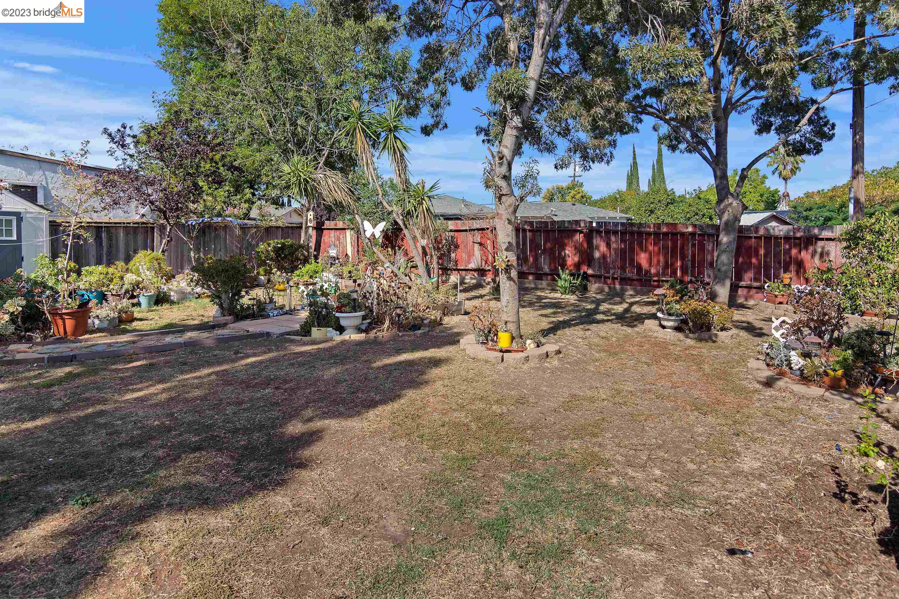 26 Lorraine Ave