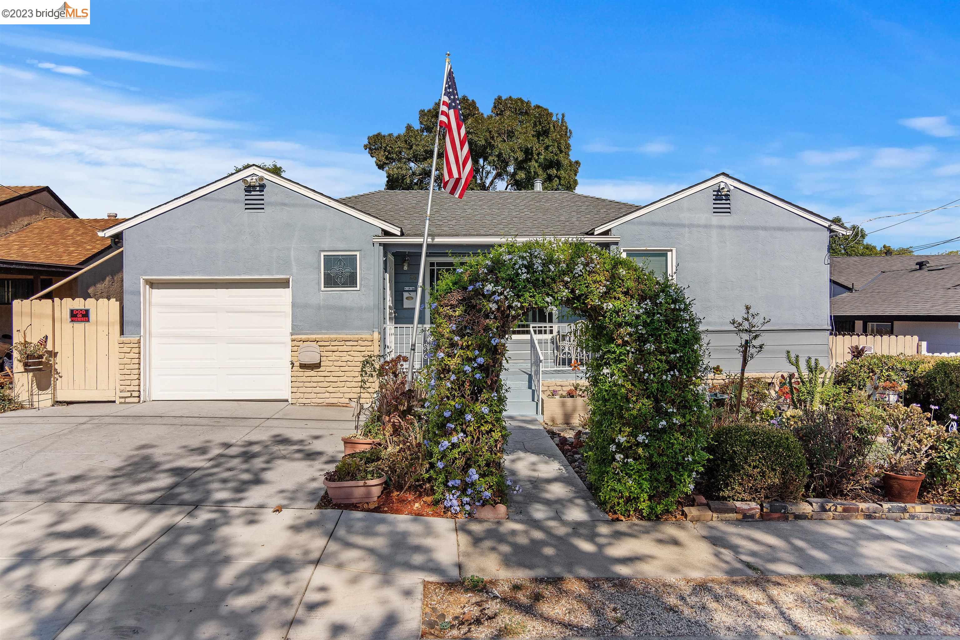 26 Lorraine Ave