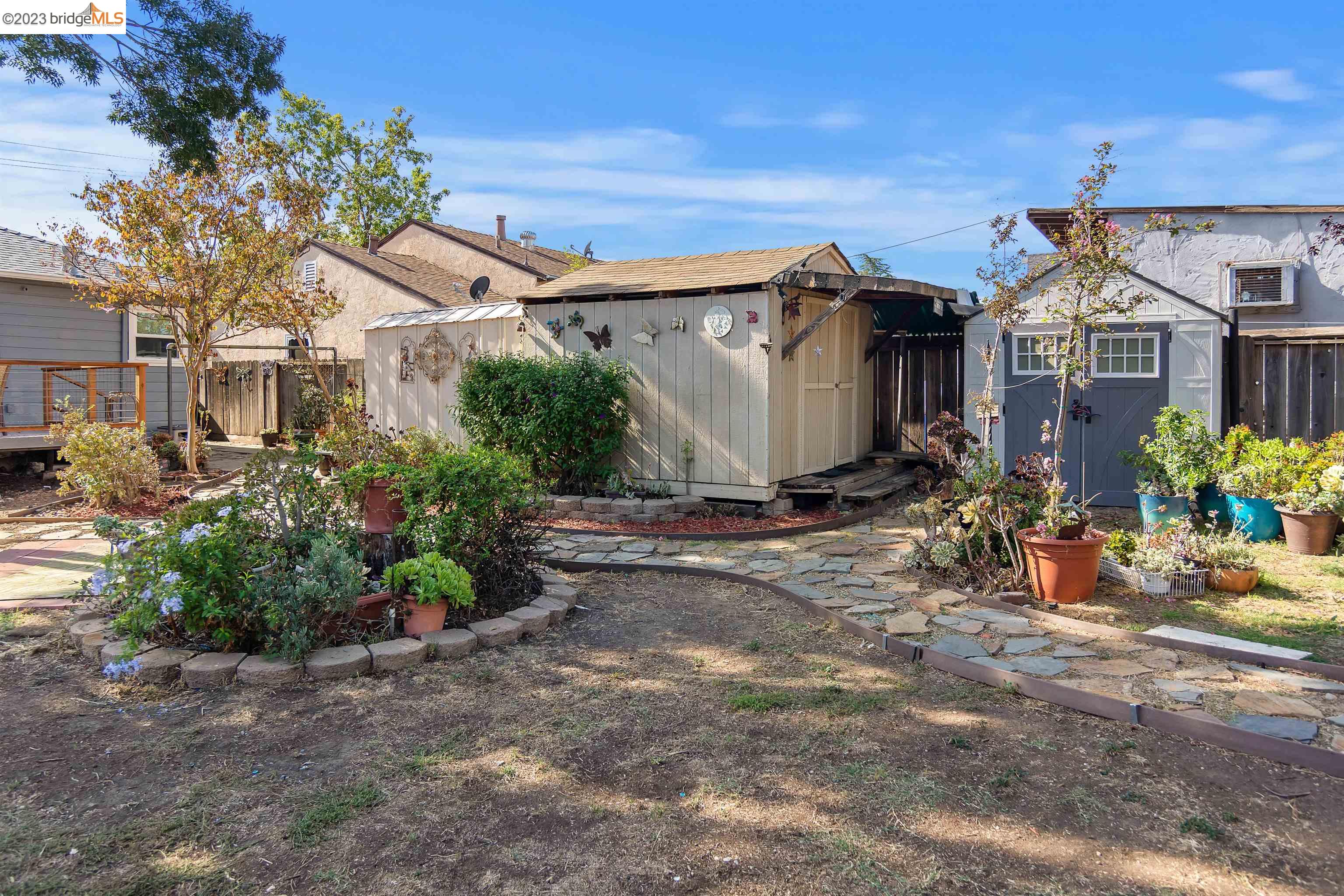 26 Lorraine Ave