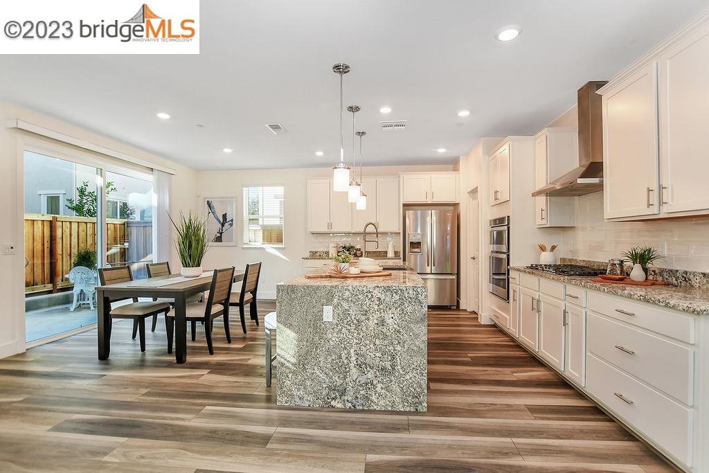 154 Canary Creek Way