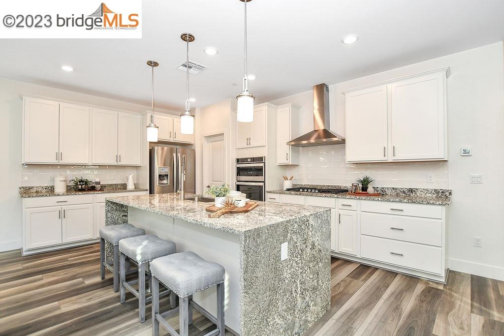 154 Canary Creek Way