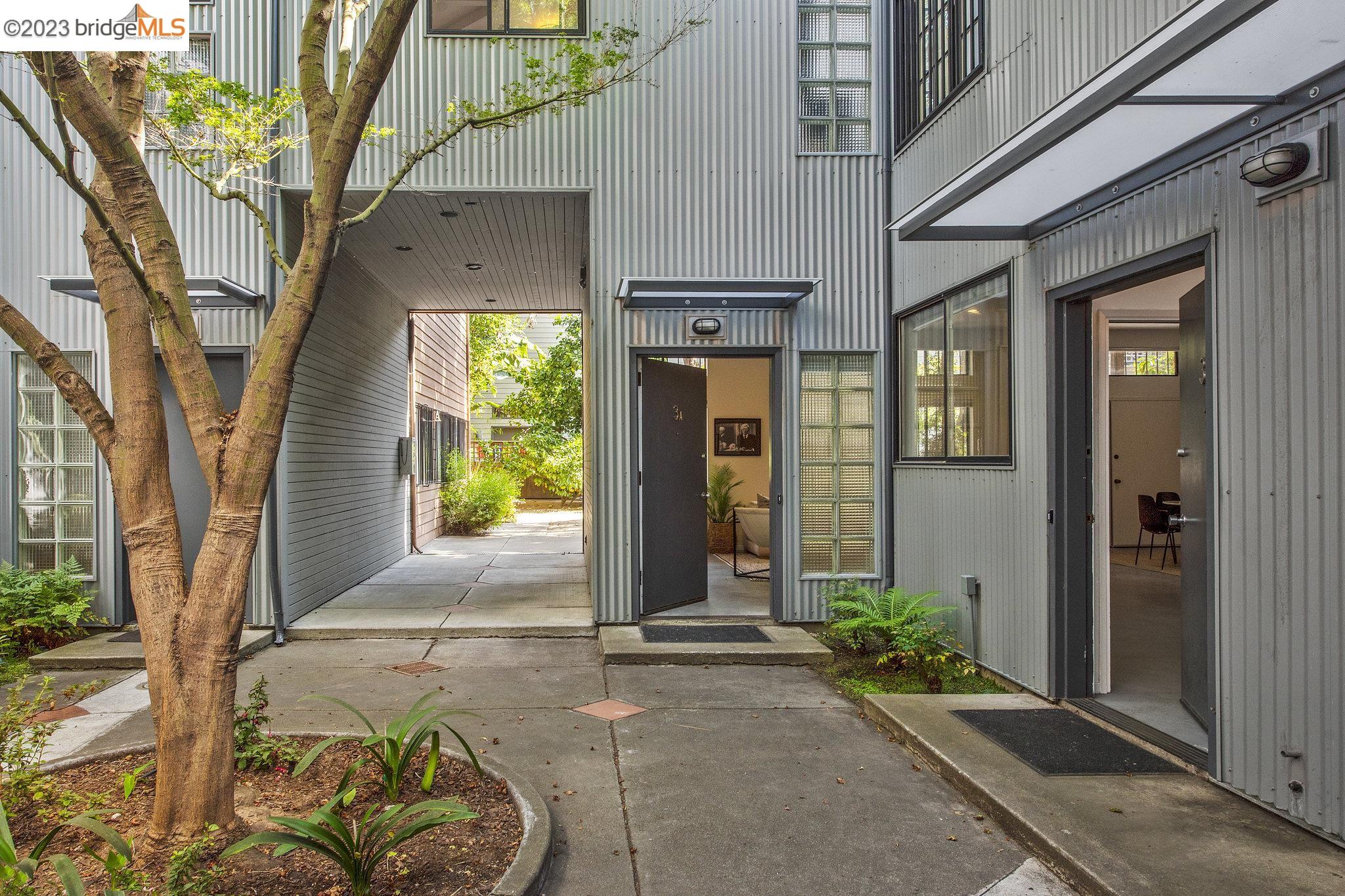 348 Lewis St # 3