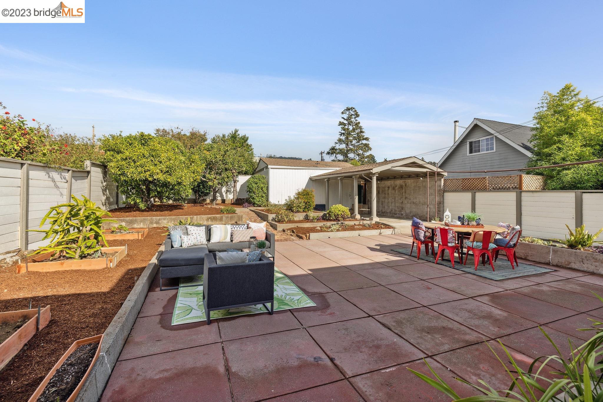 3080 Kansas St