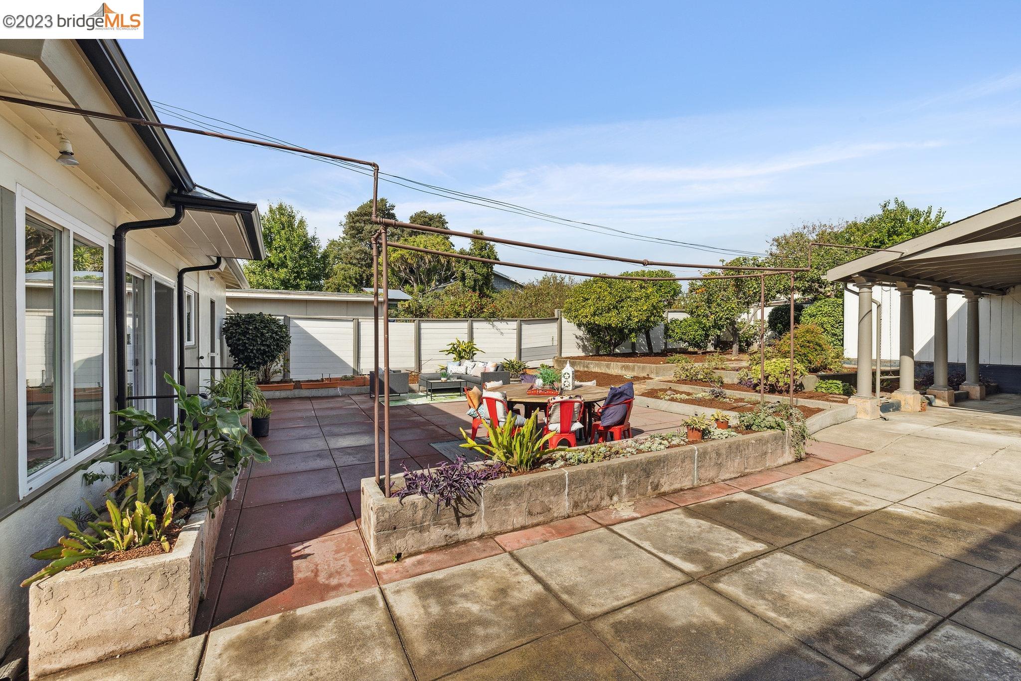 3080 Kansas St