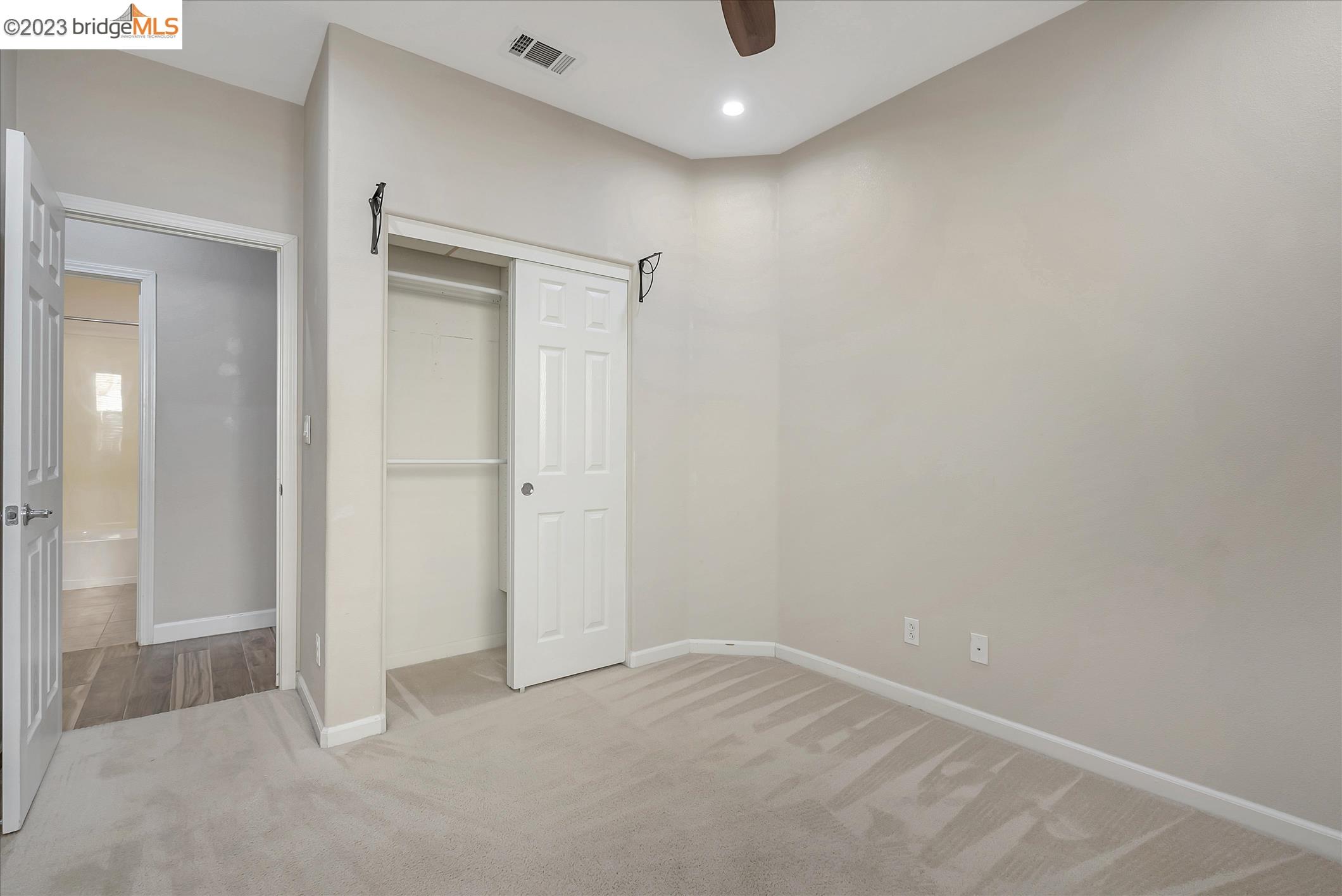 45 Puffin Cir