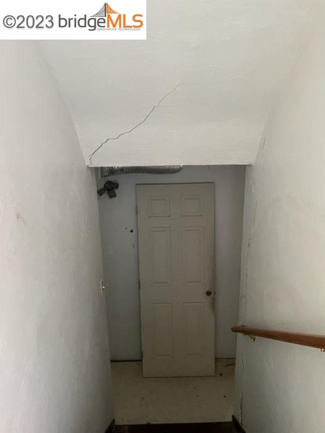 108 Lois Ave