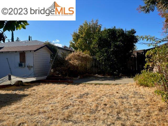 108 Lois Ave