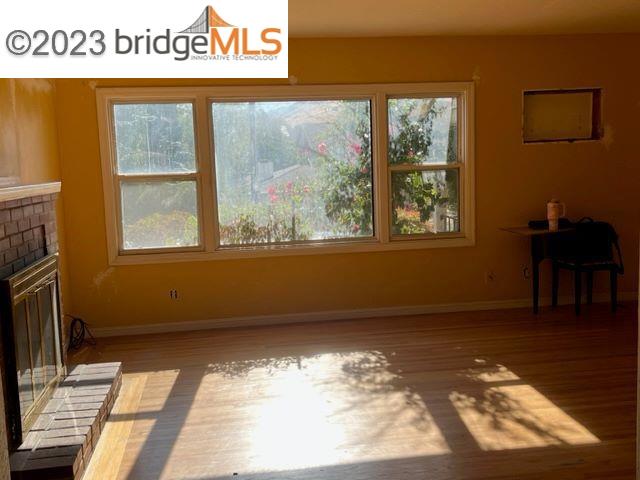 108 Lois Ave
