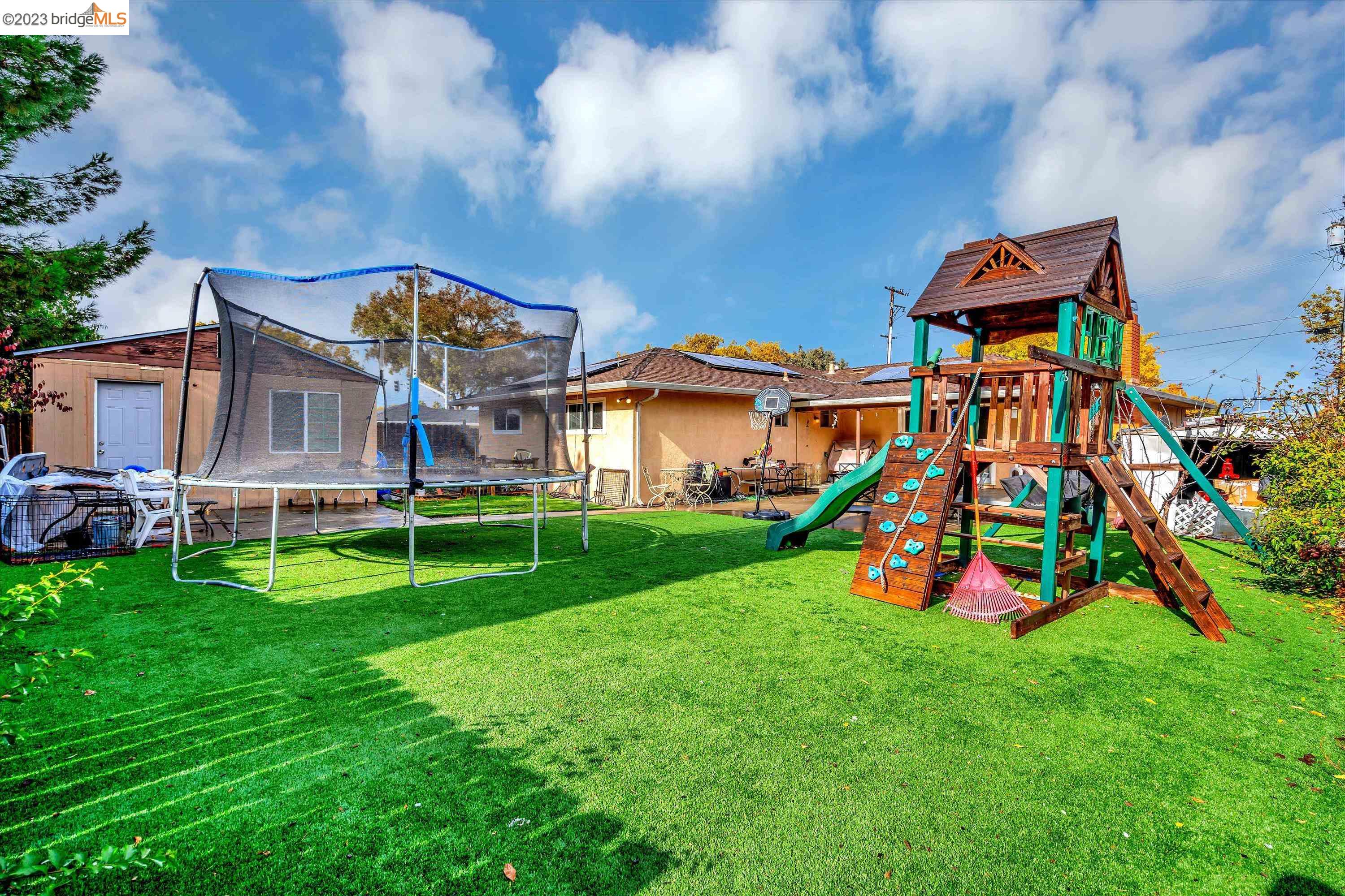 124 Sierra Dr