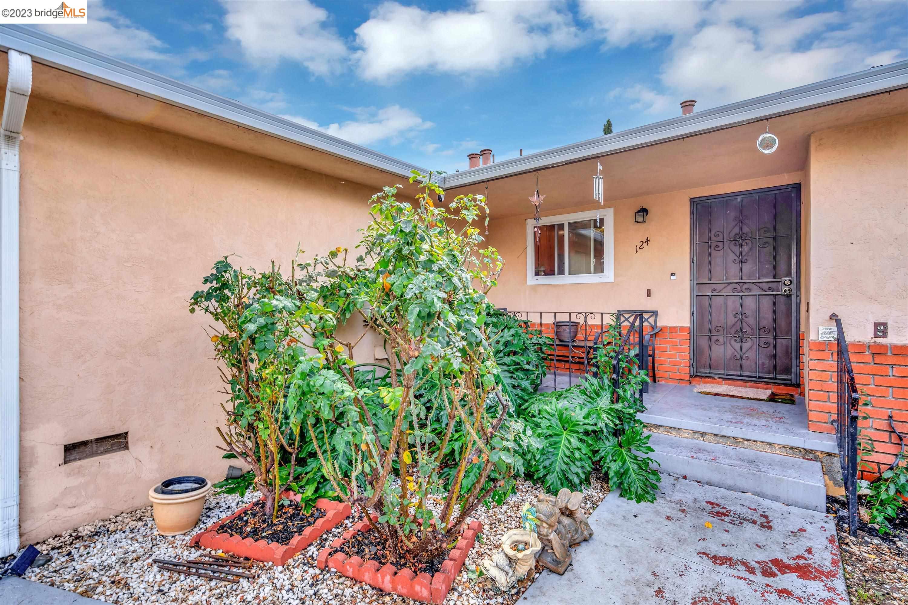 124 Sierra Dr