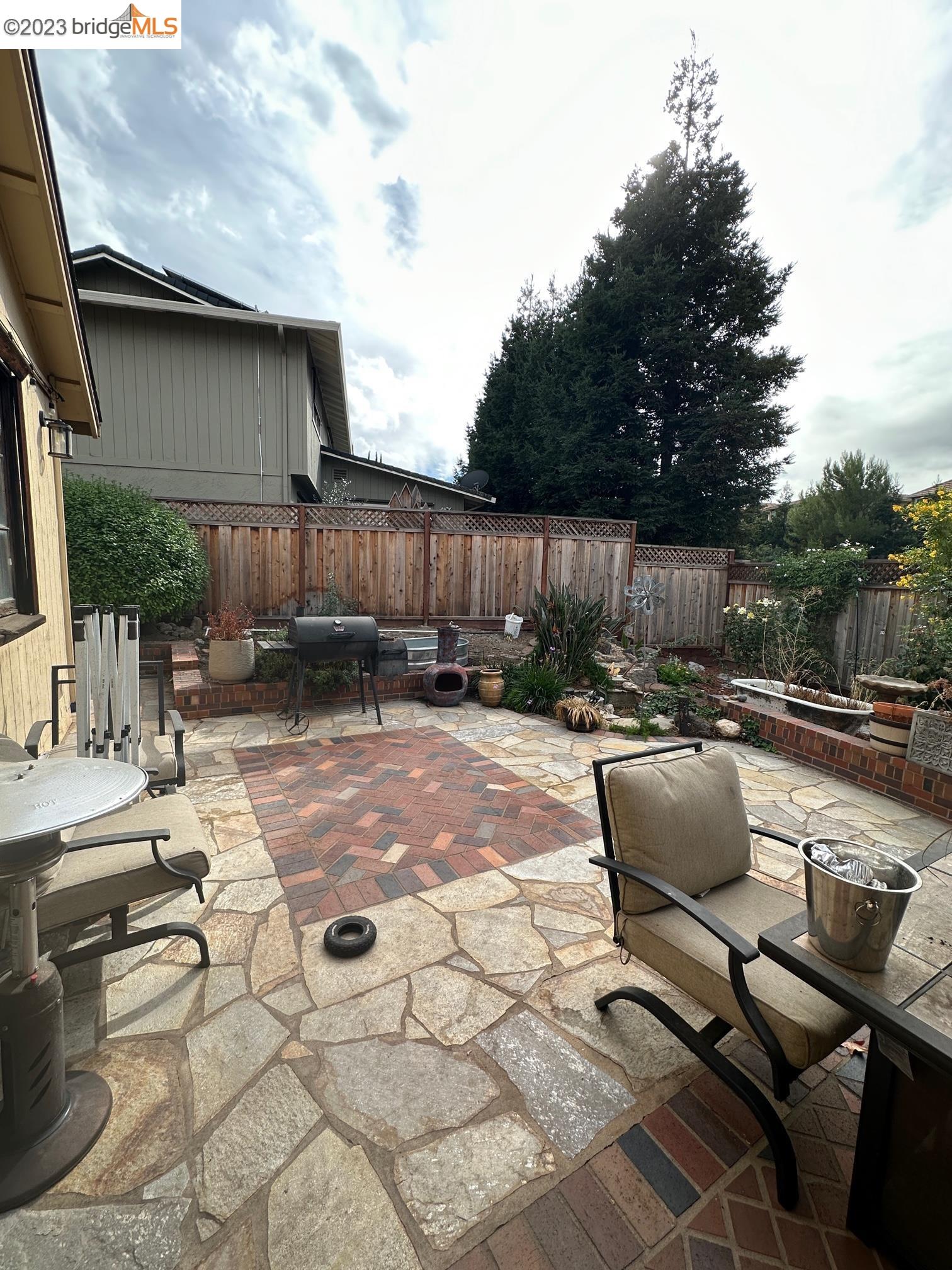 4022 Boulder Dr
