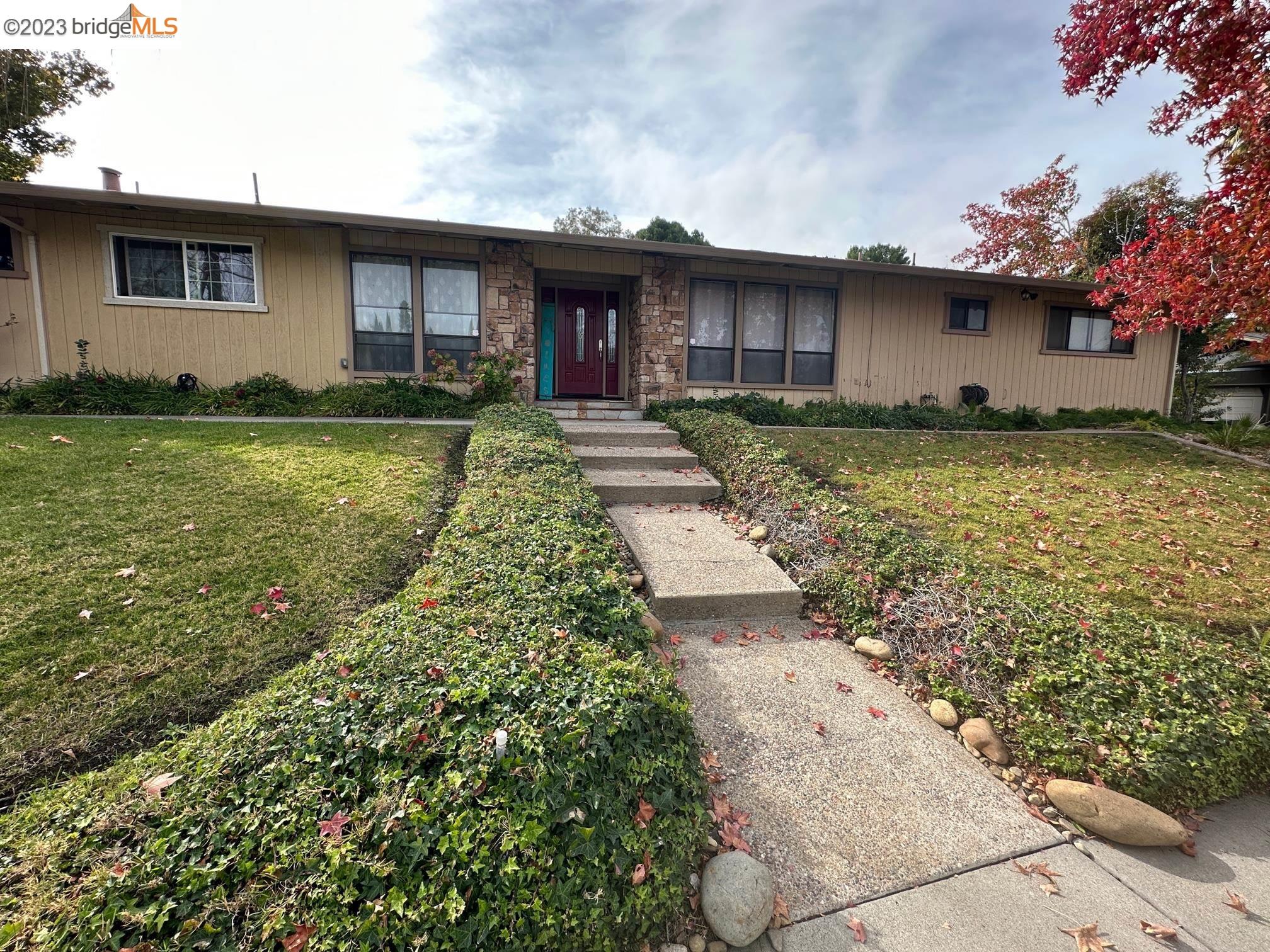 4022 Boulder Dr